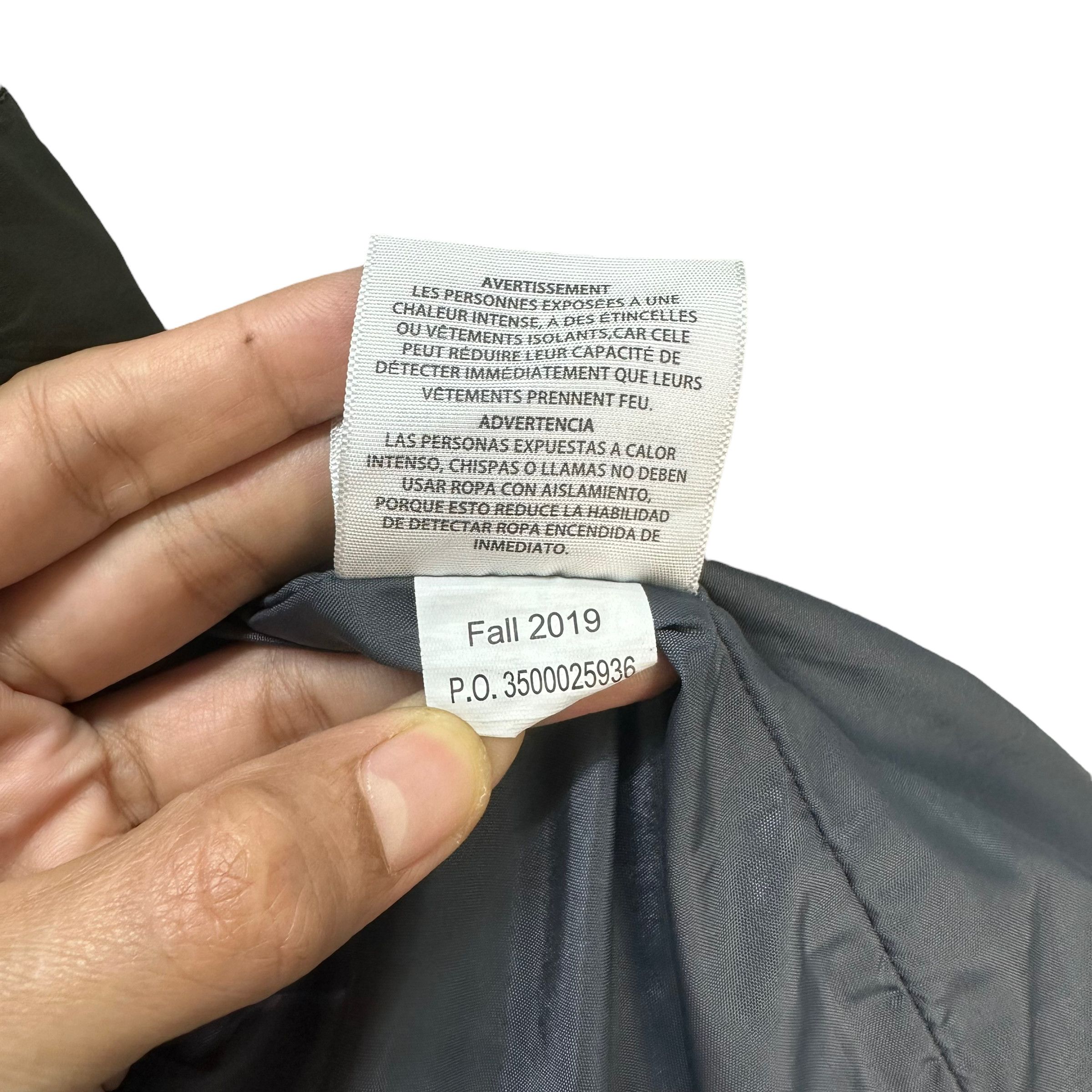Carhartt TRASHED CARHARTT LIGHT PUFFER JACKET #8028-197 Size US L / EU 52-54 / 3 - 11 Thumbnail