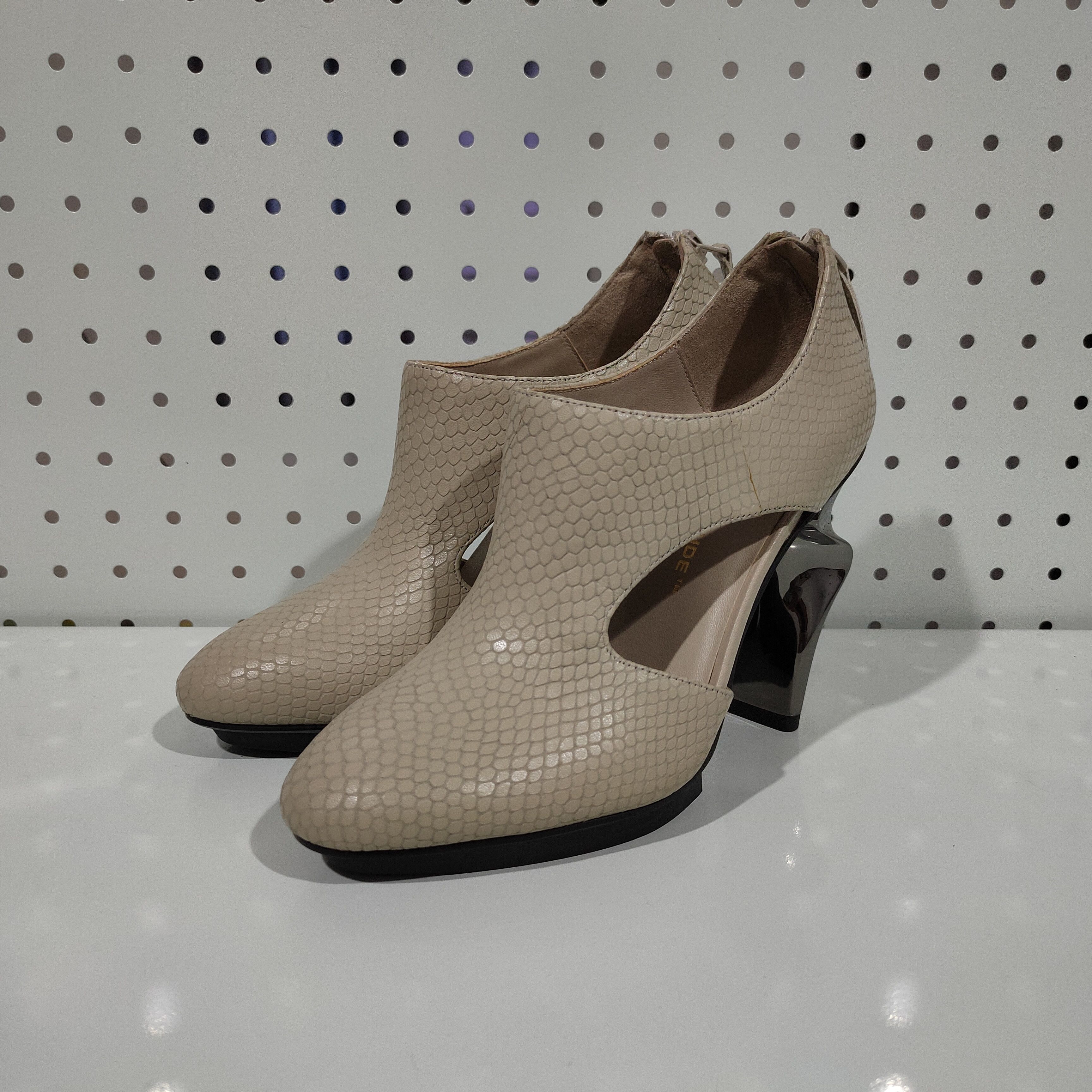 UNITED NUDE 🔥United Nude hi heels Size US 6 / IT 36 - 1 Thumbnail