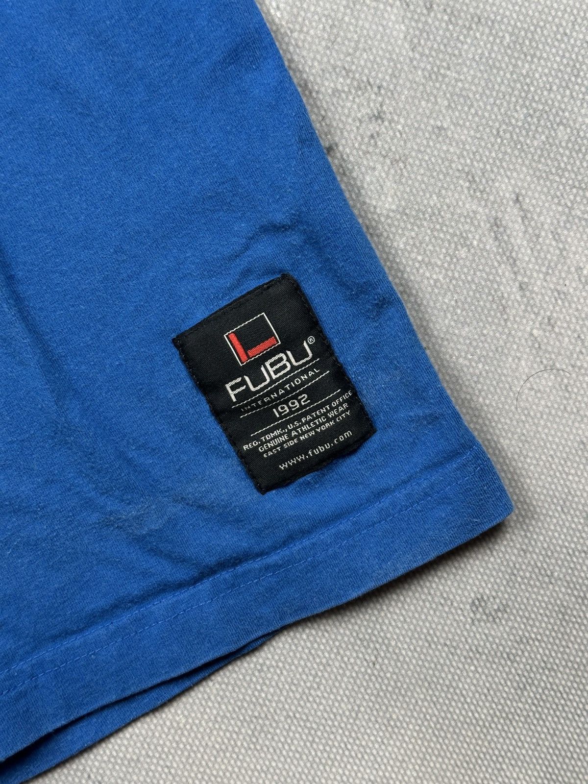 Fubu Fubu Street Vibe Graphic T Shirt Blue Y2K Hip Hop Vintage Size US S / EU 44-46 / 1 - 11 Thumbnail