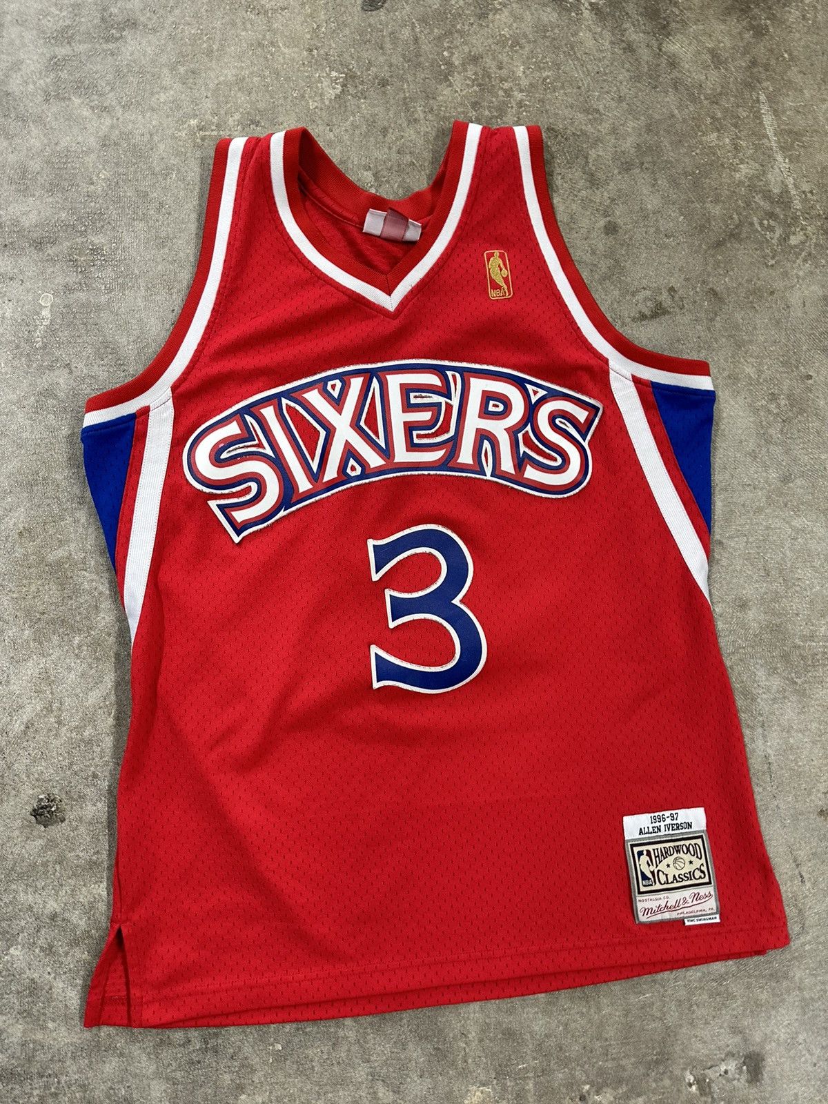 Mitchell & Ness Crazy Y2K Mitchell & Ness Allen Iverson Philadelphia Sixers Size US L / EU 52-54 / 3 - 3 Thumbnail