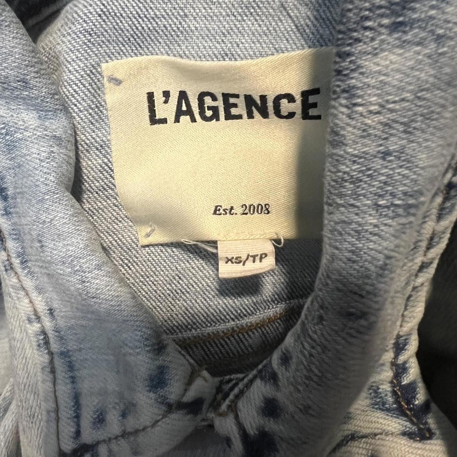 Other L’ Agence Janelle Cropped Denim Jacket Fray Hems Size XS / US 0-2 / IT 36-38 - 3 Thumbnail