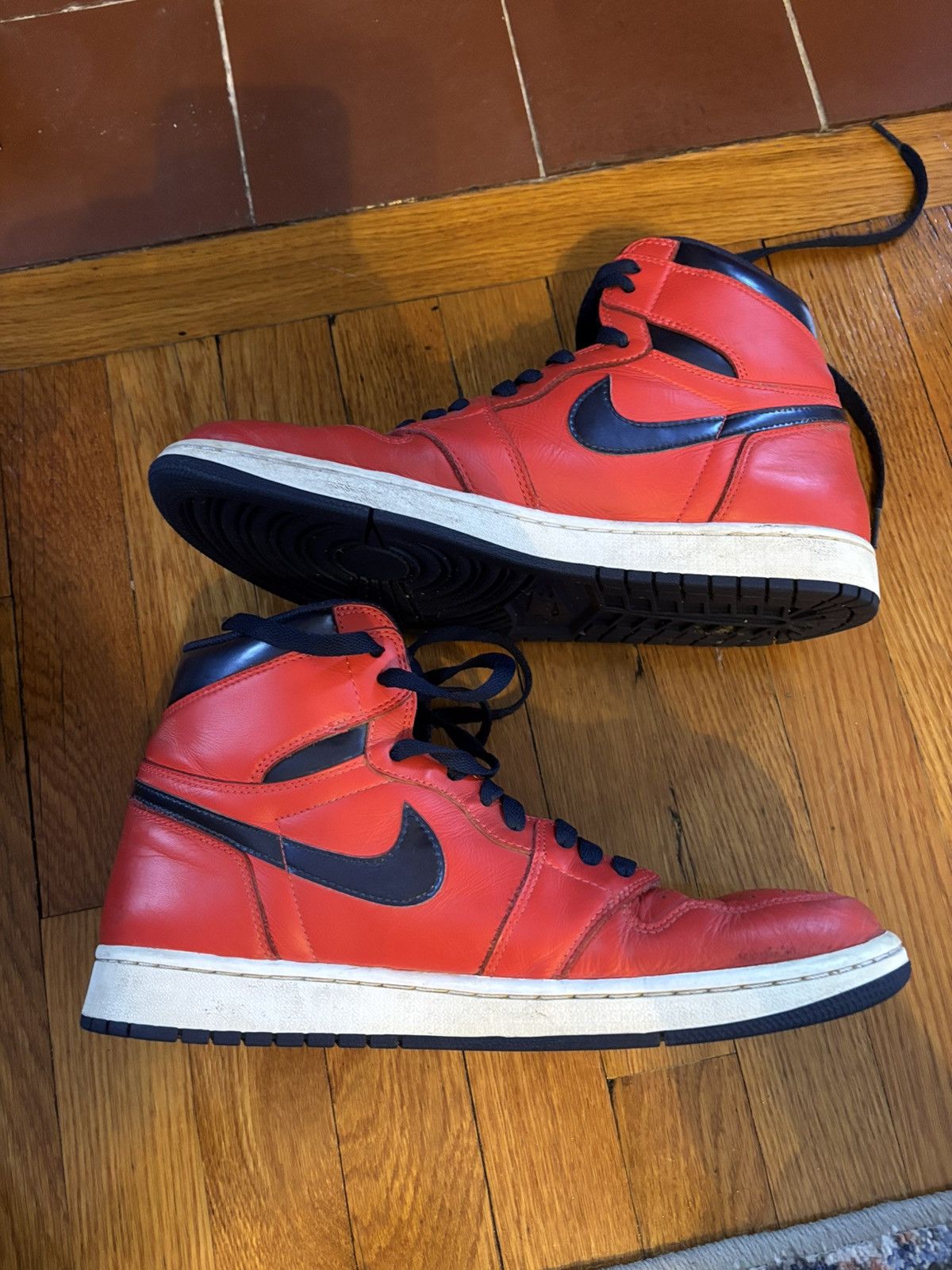 Nike Nike Jordan 1 Size US 11 / EU 44 - 2 Thumbnail