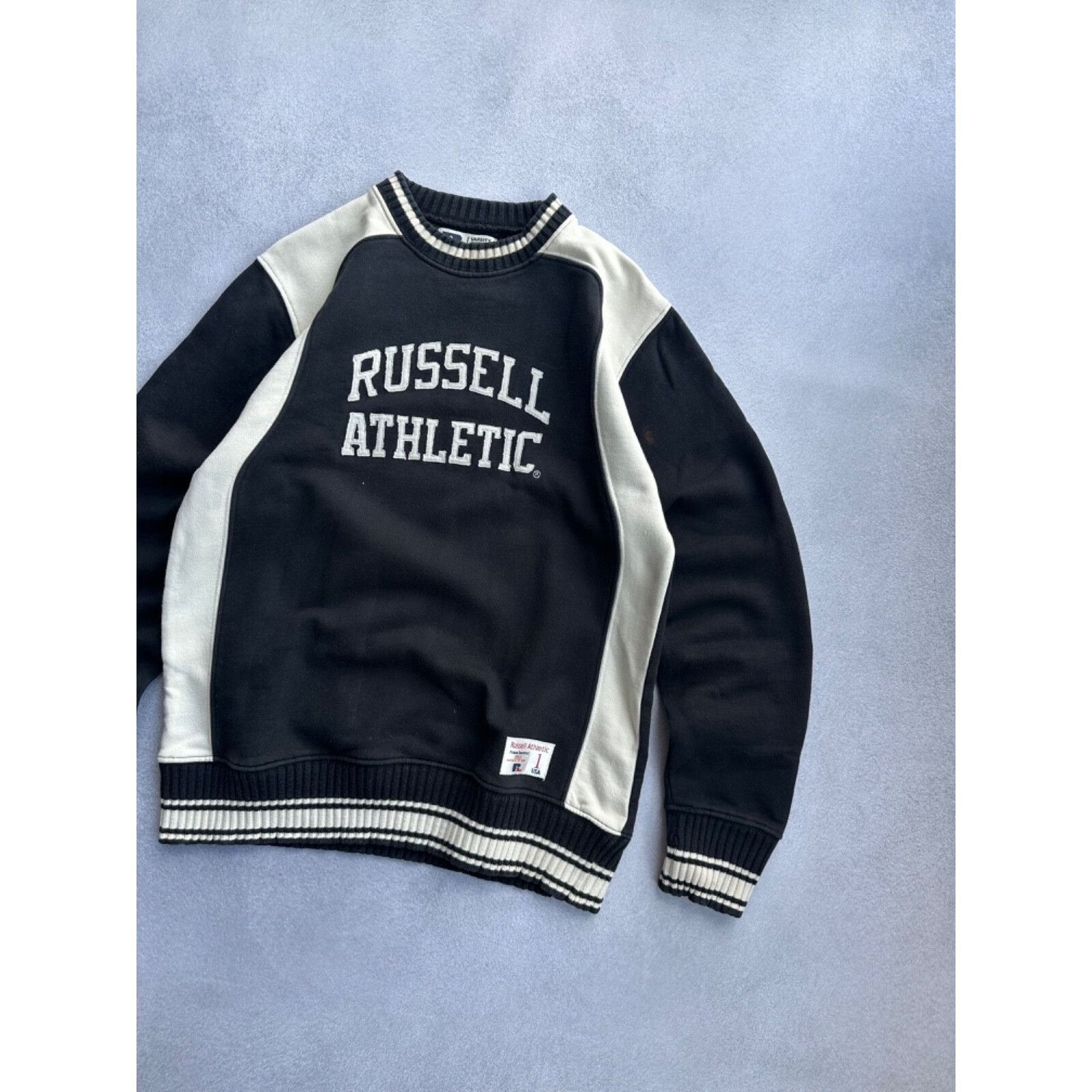 Russell Athletic VTG Russell Athletic Big Logo Sweatshirt Size US M / EU 48-50 / 2 - 3 Thumbnail