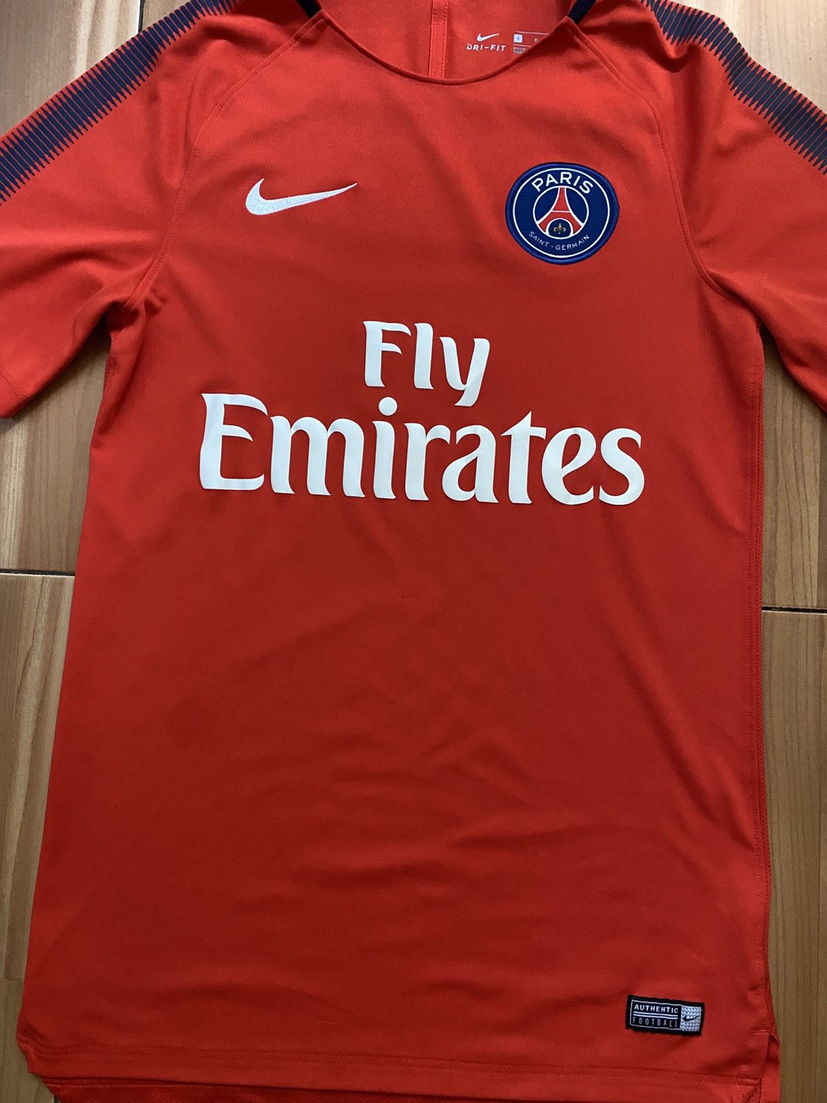 Nike Nike PARIS SAINT GERMAIN 2016 2017 SOCCER JERSEY Size US S / EU 44-46 / 1 - 2 Thumbnail