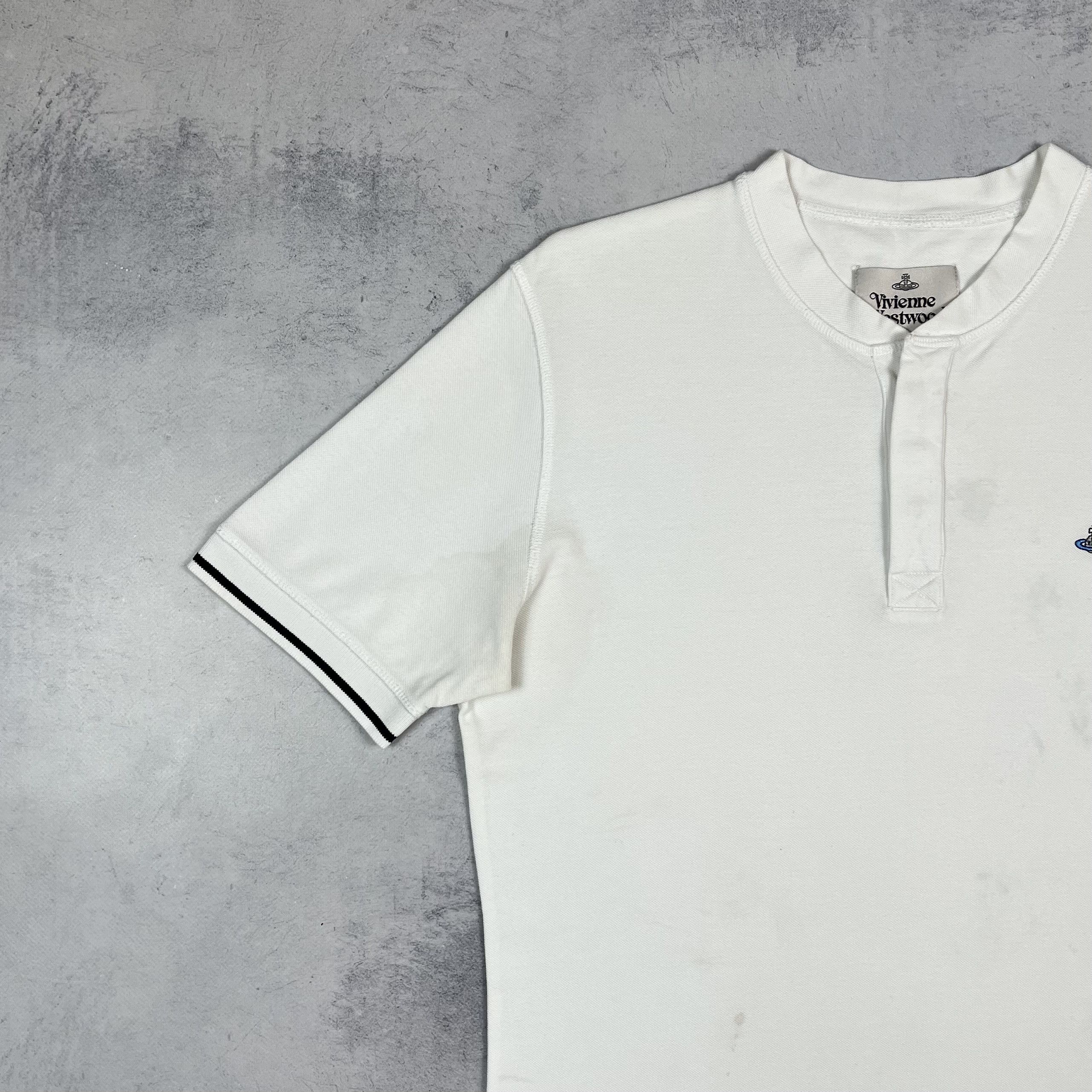 Vivienne Westwood Vivienne Westwood Orb Logo Henley T Shirt Size US L / EU 52-54 / 3 - 6 Thumbnail