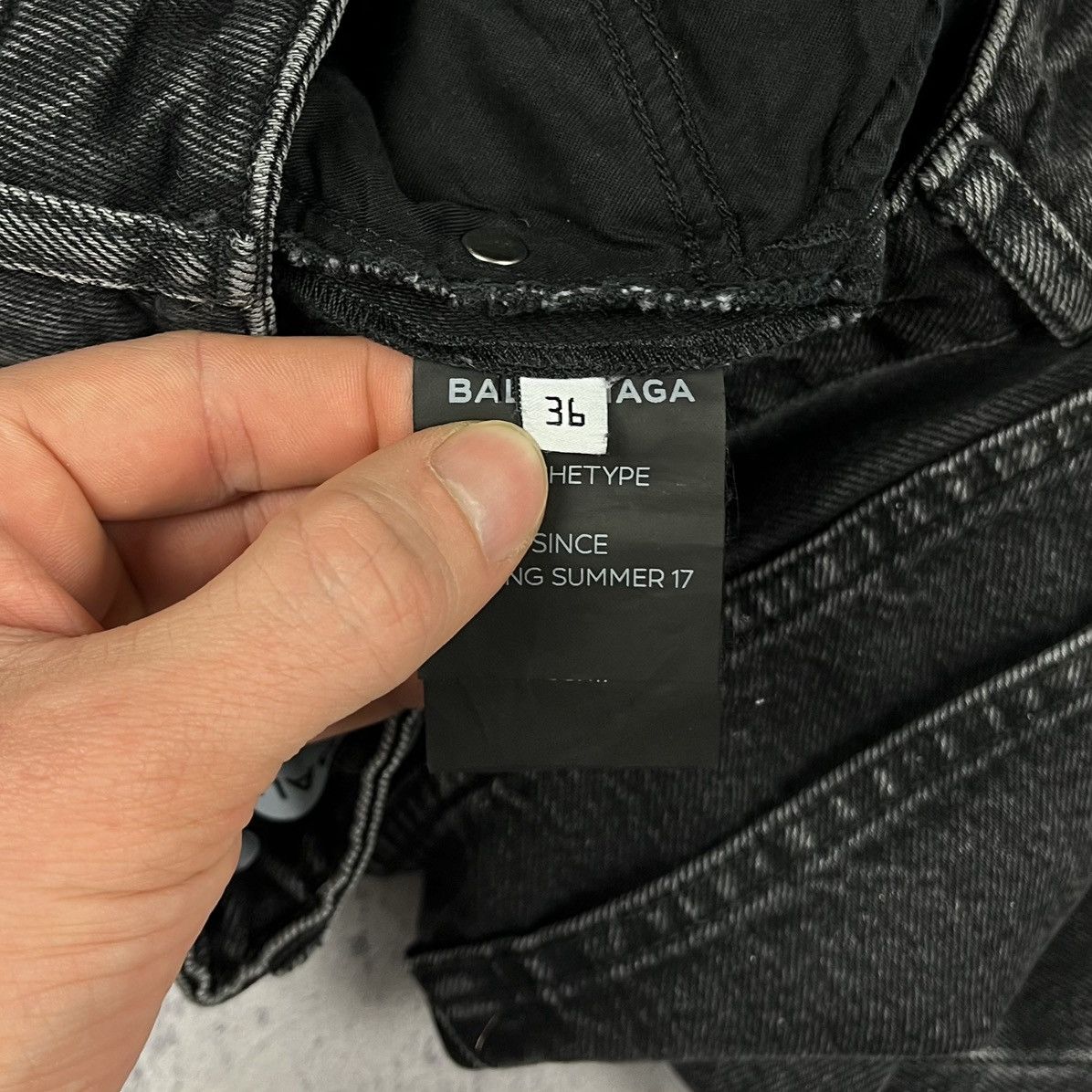 Balenciaga Balenciaga Archetype black washed jeans ss17 Size 30" / US 8 / IT 44 - 7 Thumbnail