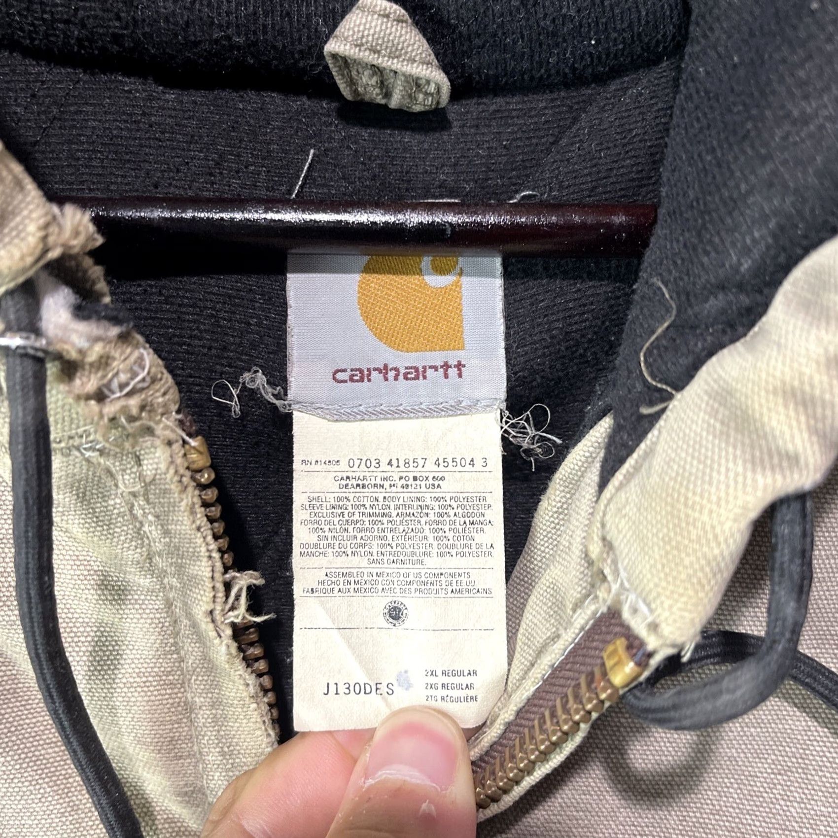 Carhartt VINTAGE Carhartt Jacket Mens 2XL Hooded J130 DES Quilted Heavy Distressed Workwear Jacket Size US XXL / EU 58 / 5 - 6 Thumbnail