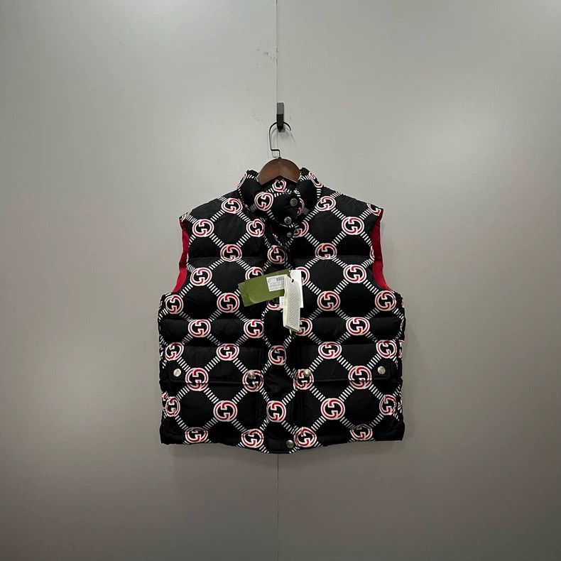 Gucci Gucci Monogram Puffer Vest for Women Size US M / EU 48-50 / 2 - 1 Thumbnail