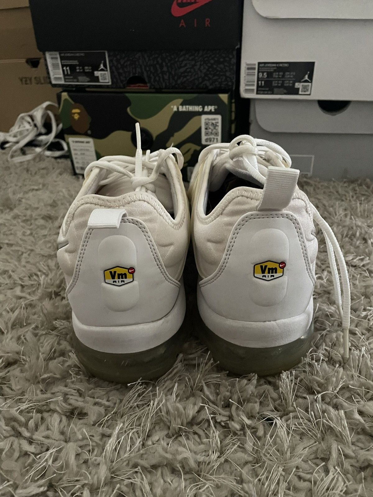Nike Nike Air VaporMax Triple White Size US 12 / EU 45 - 6 Thumbnail