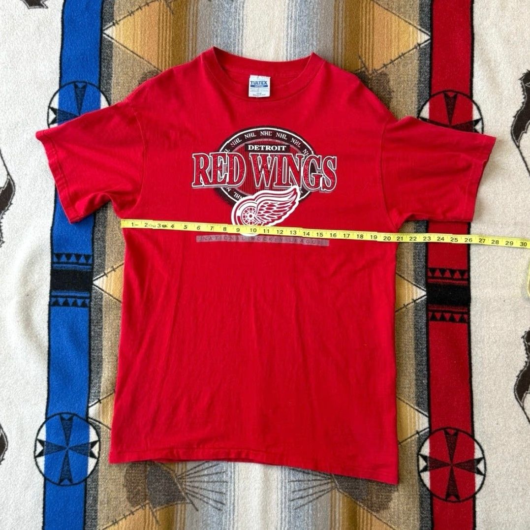 Tultex VINTAGE 90s Detroit Red Wings NHL Hockey T-Shirt Navy? Red Tultex Size L Men Crew Neck Short Sleeve Solid 1990s Sports Shirt Mens Size US L / EU 52-54 / 3 - 4 Thumbnail
