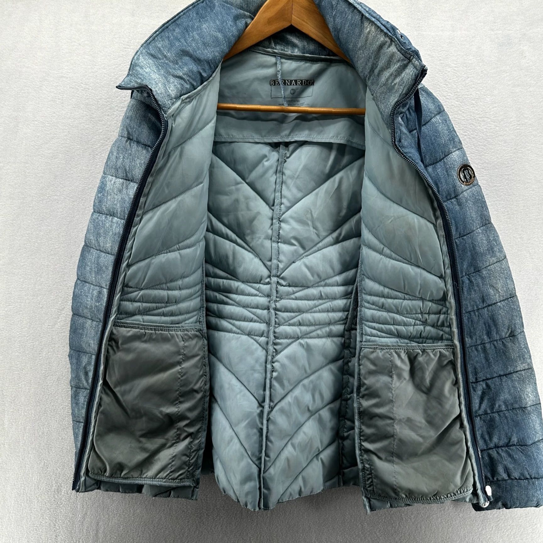 Vintage Bernardo Puffer Jacket Blue Women's Small Quilted Ecoplume Packable Hooded Size S / US 4 / IT 40 - 4 Thumbnail