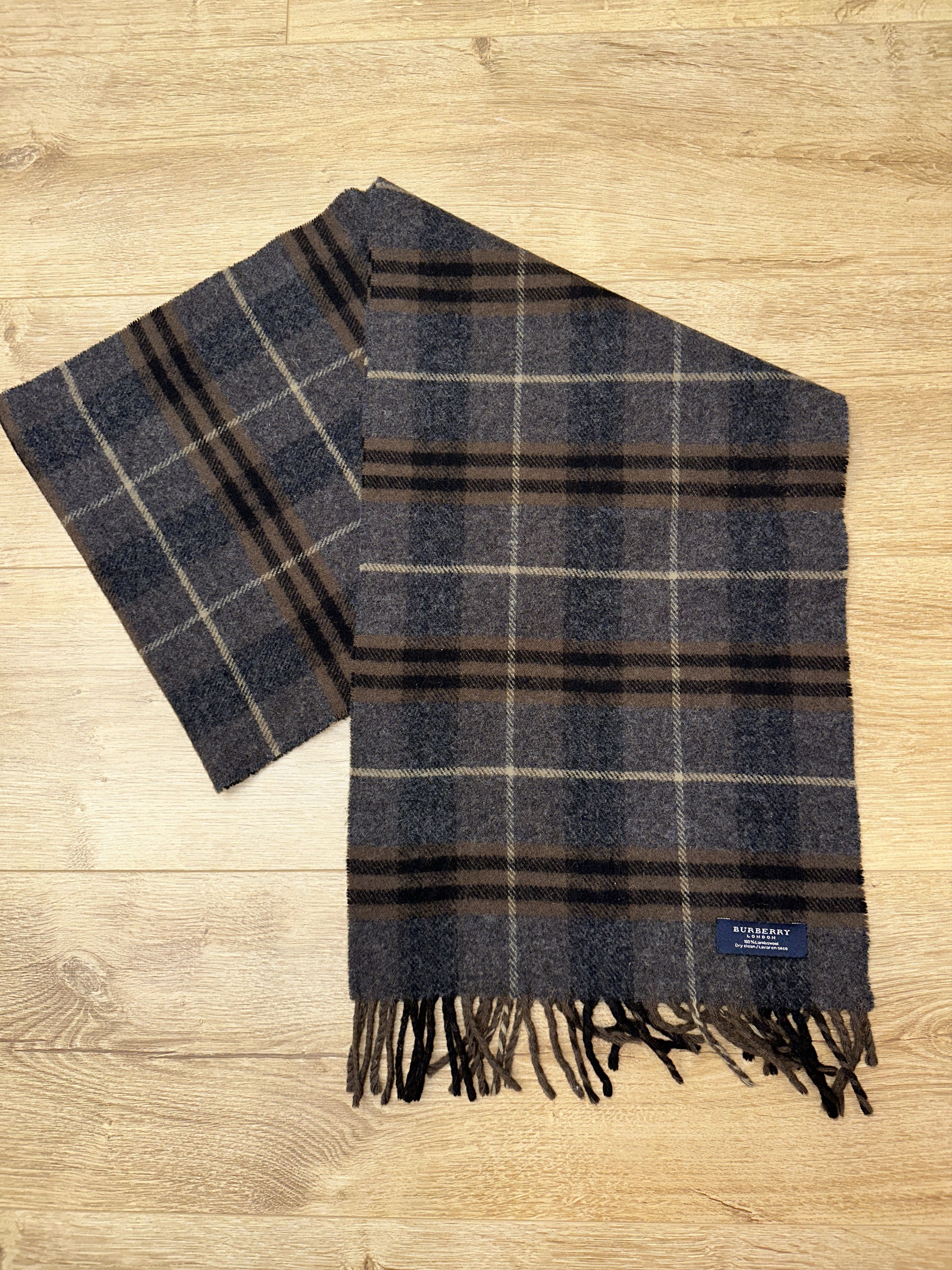 Burberry Iconic Burberry London Lambswool Knight Logo Scarf 170x30cm Size ONE SIZE - 1 Thumbnail
