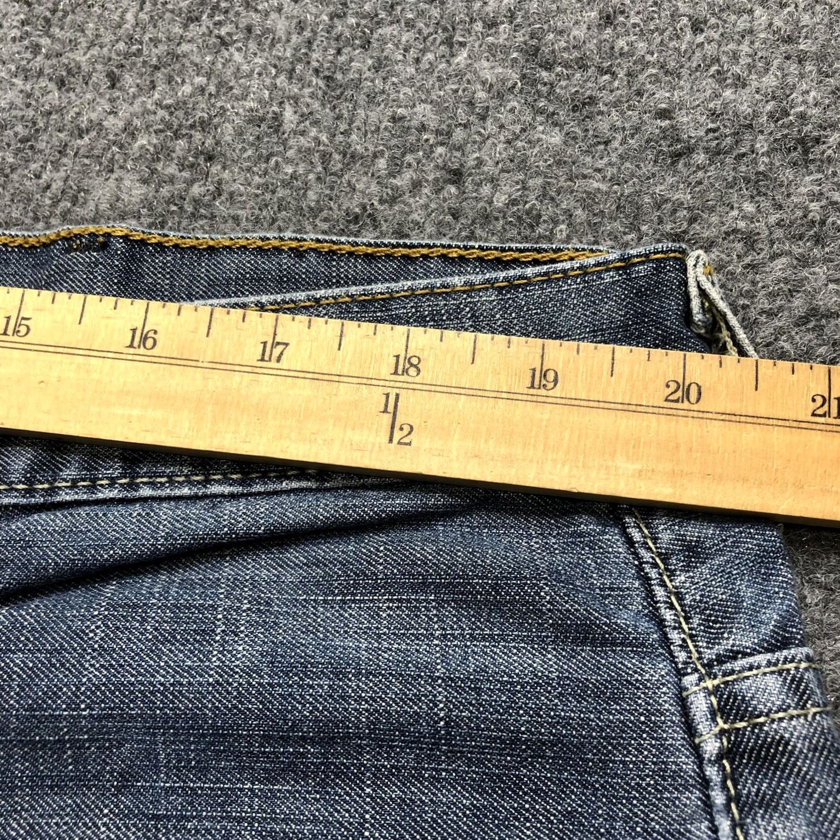 Levi's Levi's Jeans Mens Relaxed Straight Light Wash Blue Denim Zip Fly 41x32 XL Regular 5-Pocket Backs Rib Patch Logo Mens Size US 36 / EU 52 - 2 Thumbnail