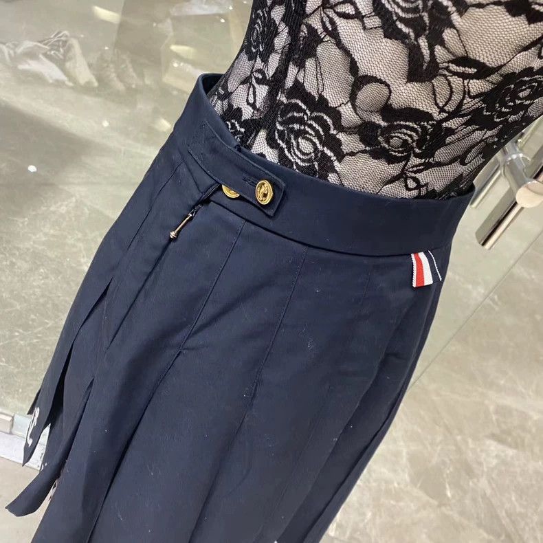 Thom Browne Thom Browne Blue Navy anchor embroidered pleated skirt Size 27" / US 4 / IT 40 - 6 Thumbnail