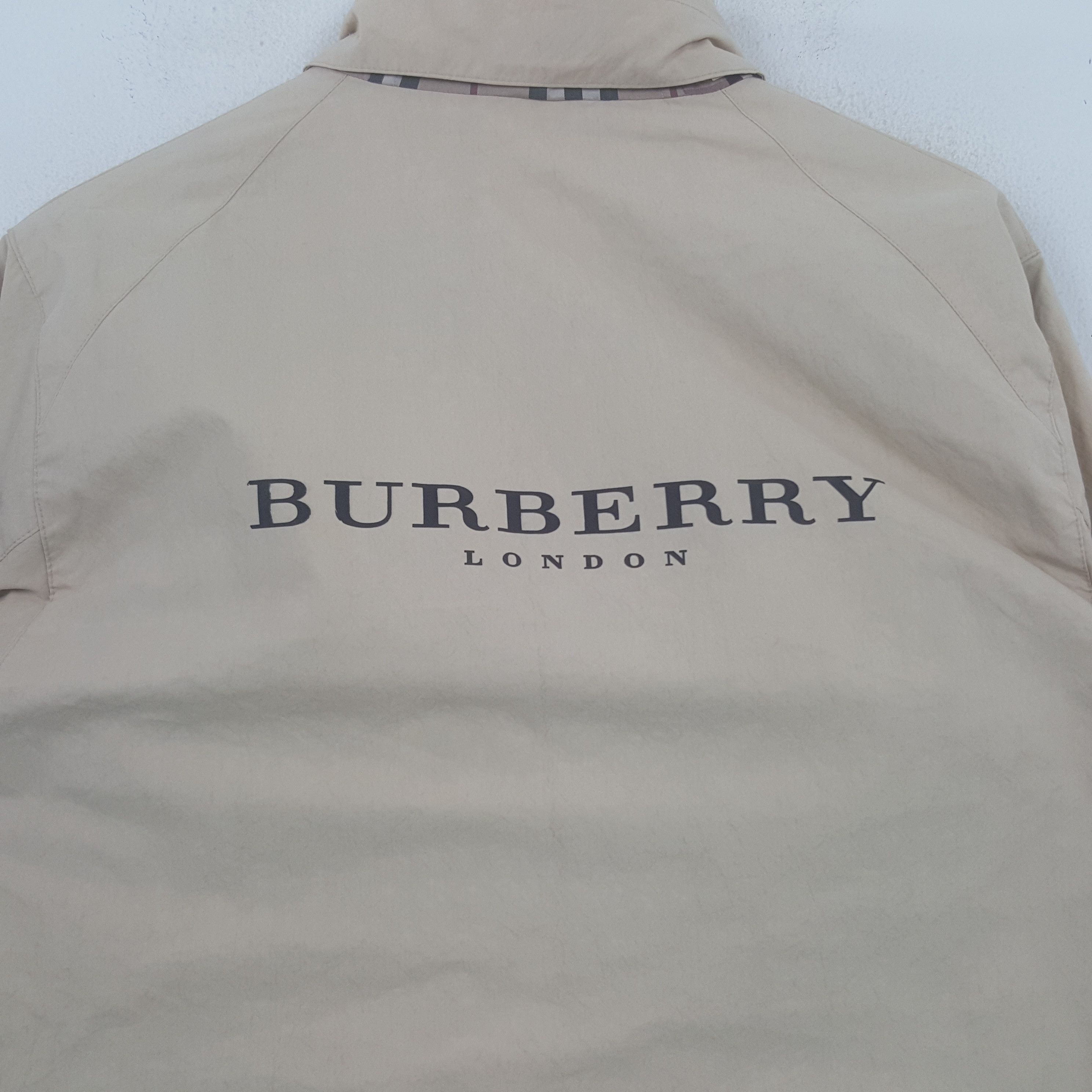 Burberry × Vintage Vintage Burberry London Luxury Brand Jacket Size US M / EU 48-50 / 2 - 2 Thumbnail