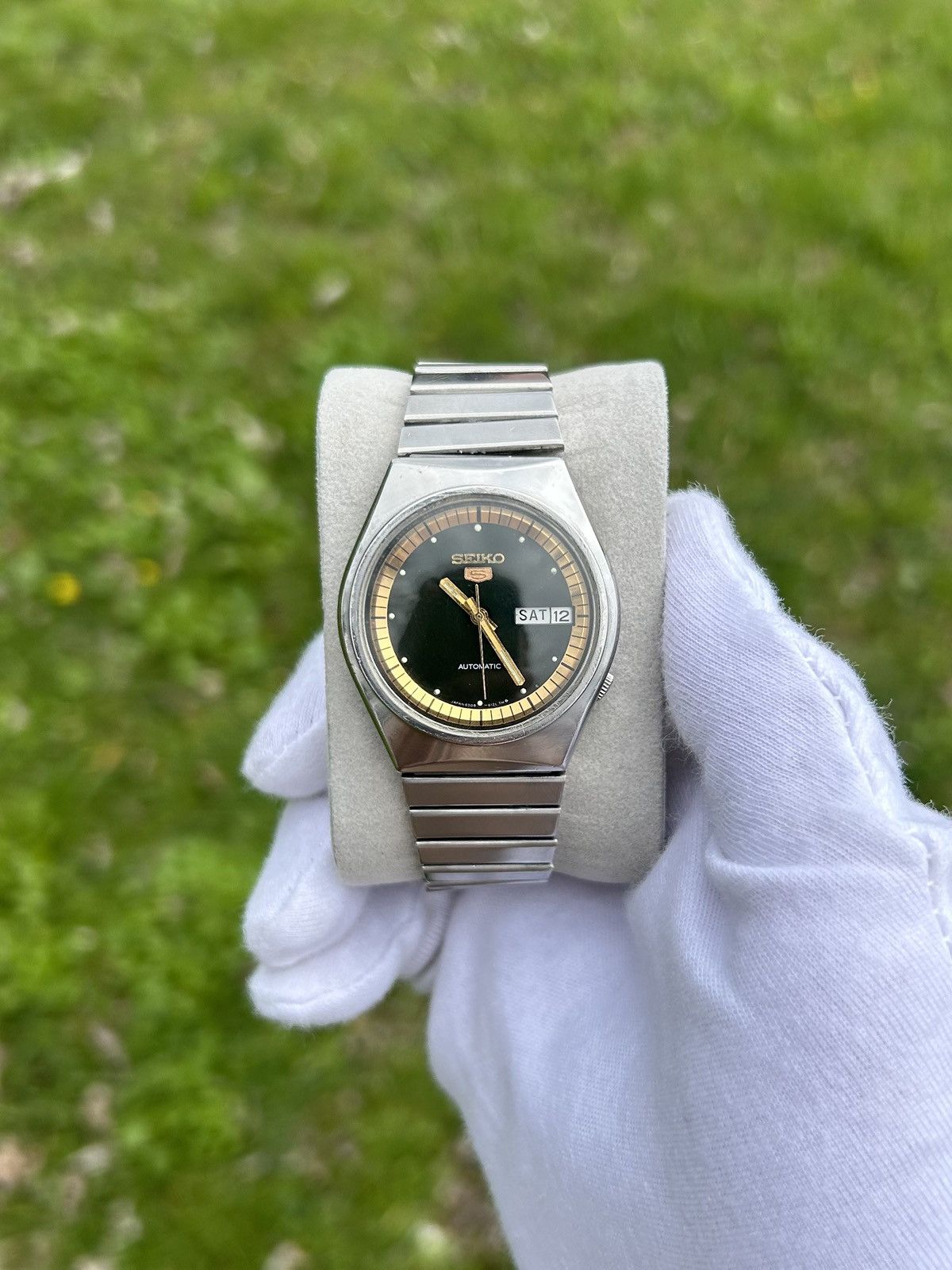 Vintage Seiko 5 Watch Automatic Mechanical Japan Made 1980's