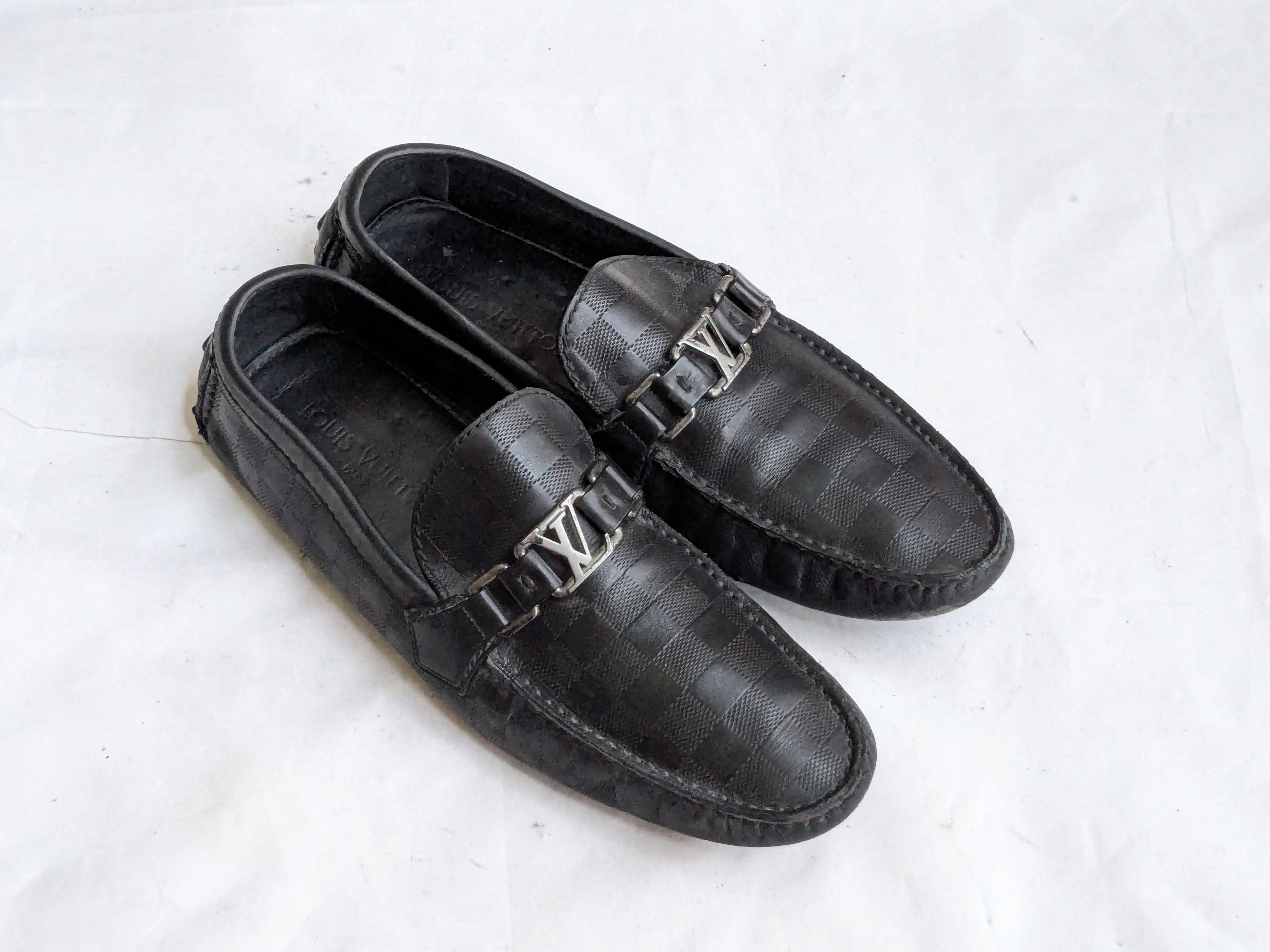 Louis Vuitton Driving Loafers Black 9 Leather LV Buckle