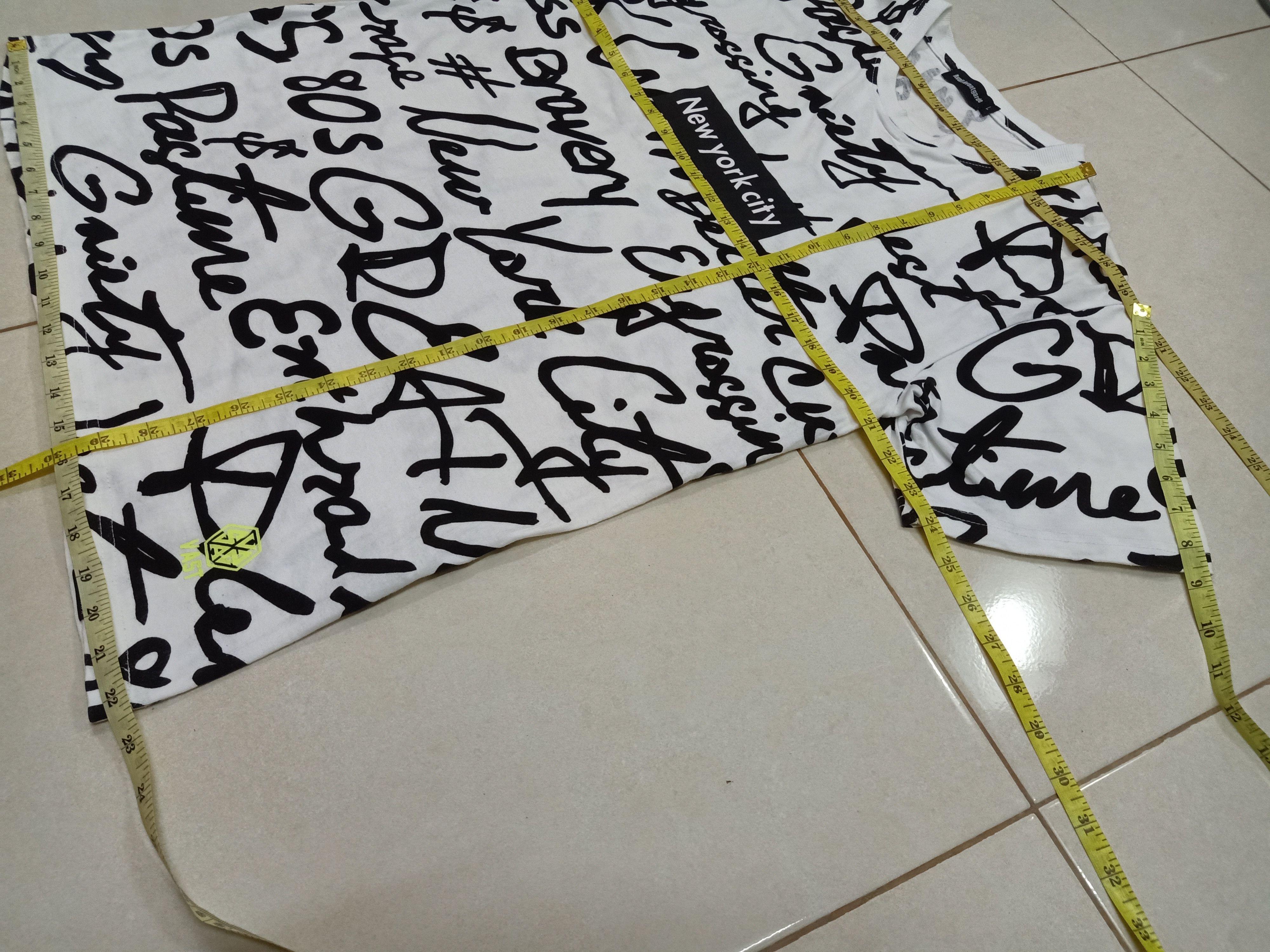 Hypebeast AVAIL AVANTGARDE New York City Full Print L Tee Size US L / EU 52-54 / 3 - 11 Thumbnail
