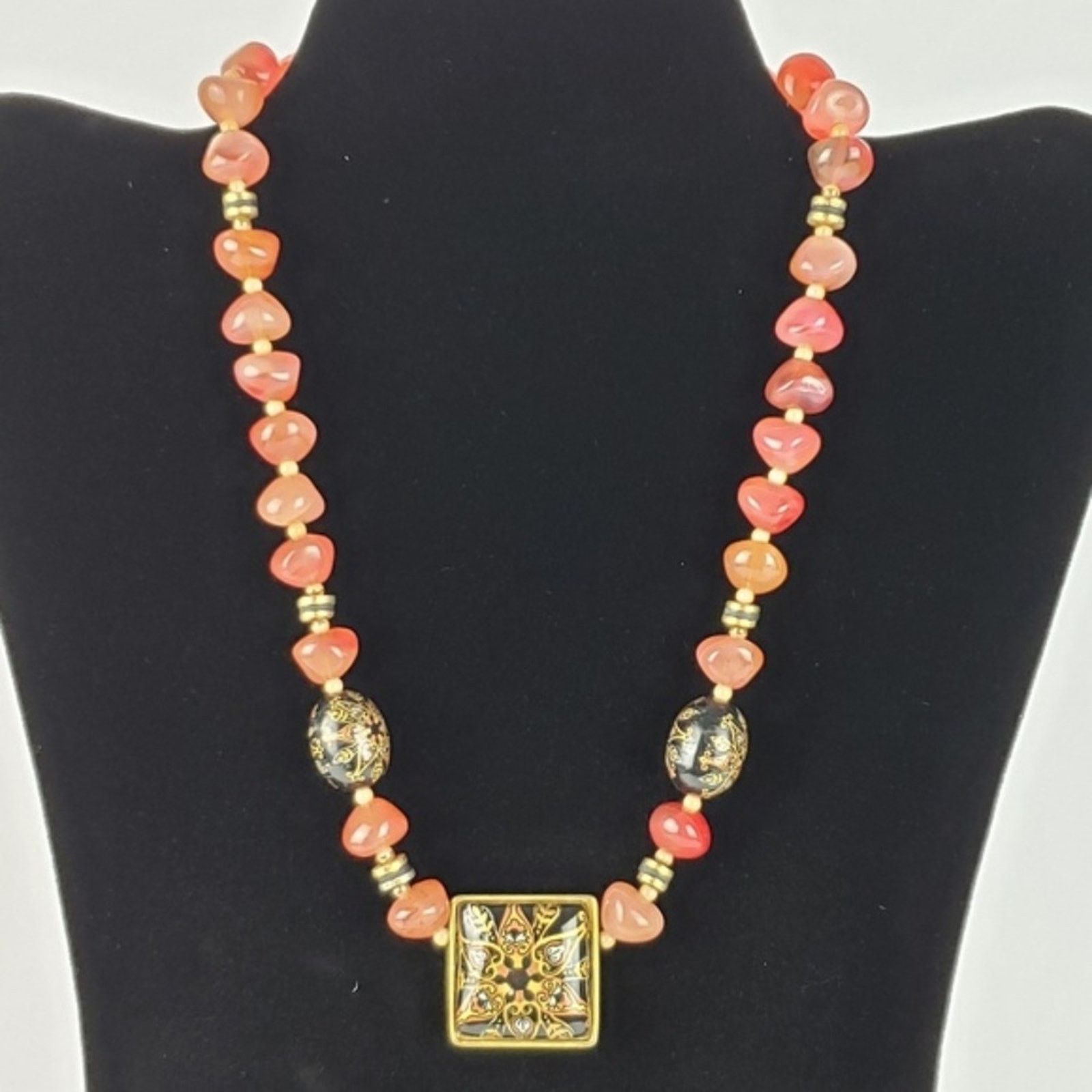 Other Red/Pink Accent Beaded Necklace with Lacquer Painted Pendant Size ONE SIZE - 1 Thumbnail