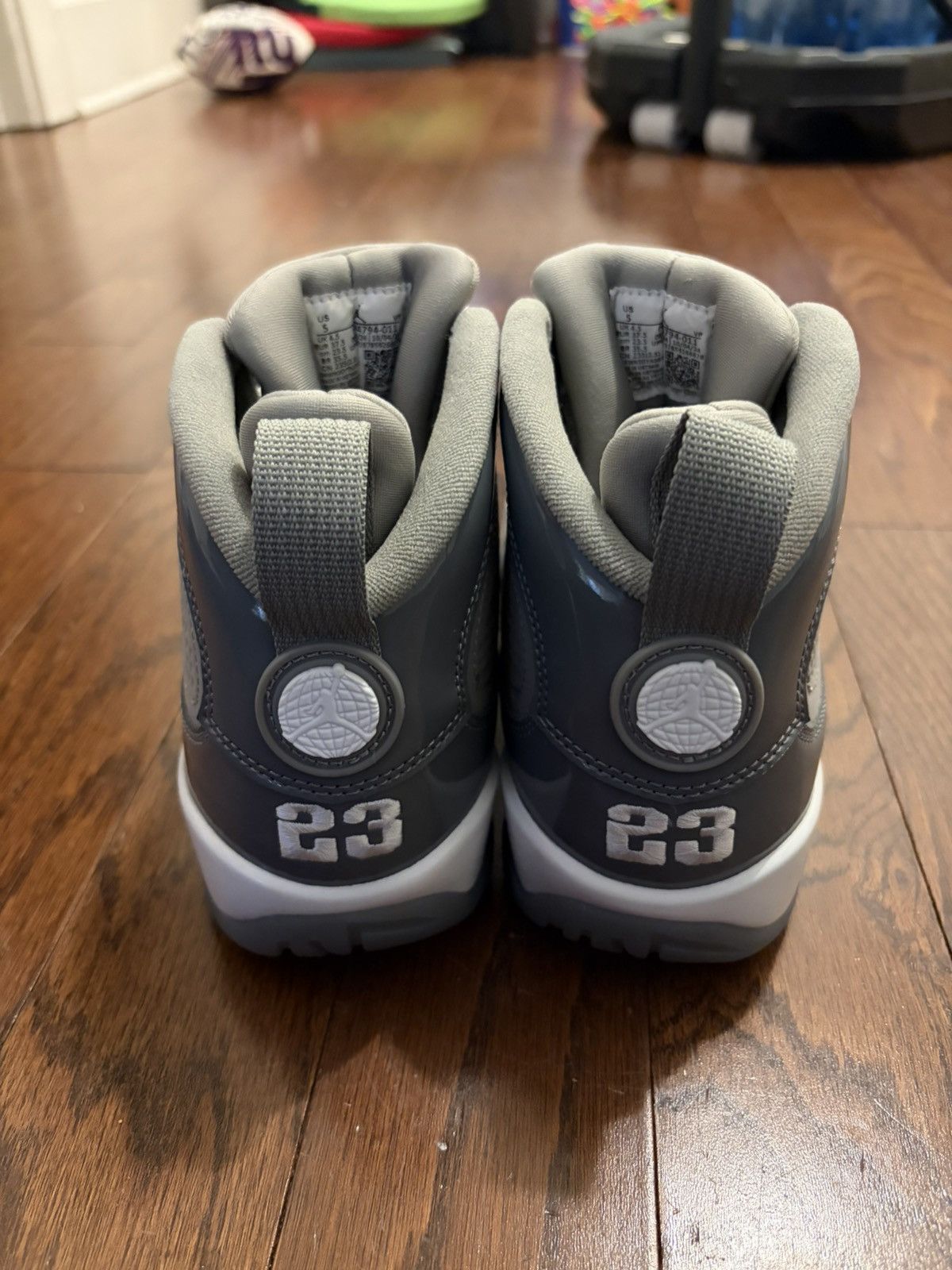 Jordan Brand Air Jordan Cool Grey 9 Size US 5 / EU 37 - 4 Thumbnail