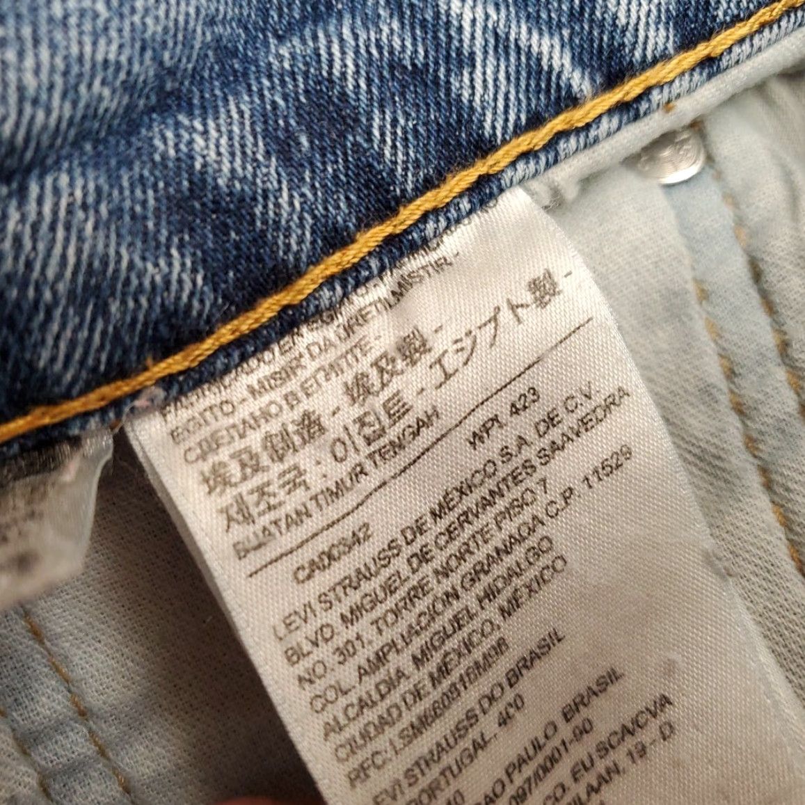 Denime VINTAGE Levis Jeans Mens 34x30 Blue 505 Regular Fit Straight Leg Medium Wash Denim Pants Size US 34 / EU 50 - 7 Thumbnail