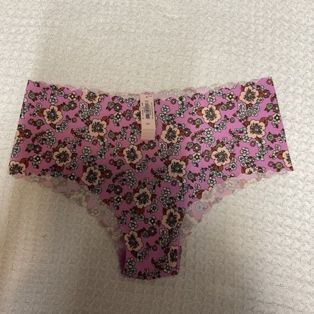 Victoria's Secret NWT Victoria's Secret Cheeky Berry RetroFloral Panty Women L Size ONE SIZE - 1 Thumbnail