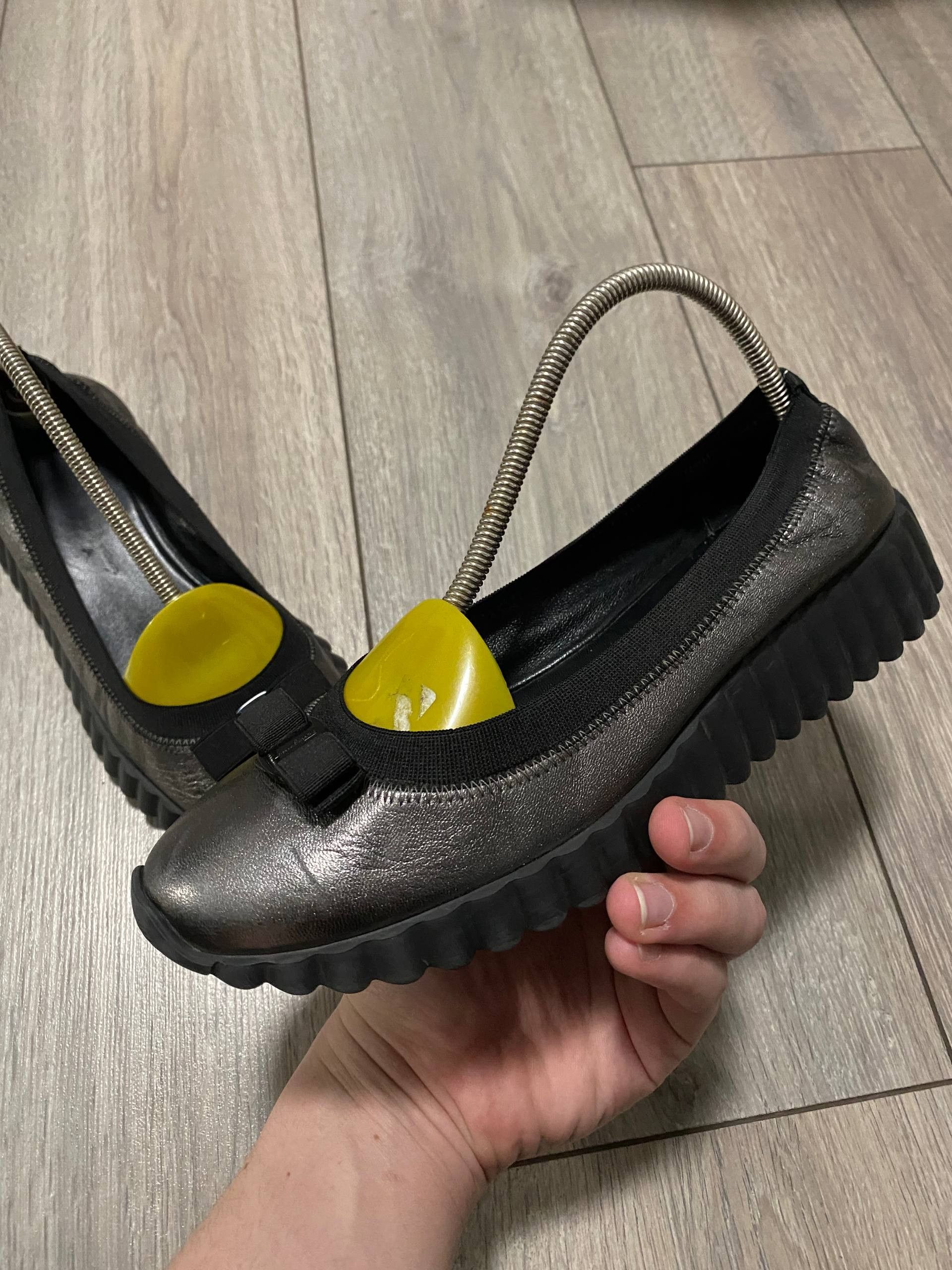 Salvatore Ferragamo Salvatore Ferragamo Leather Dolly Ballet Flats Slip On Black Size US 8 / IT 38 - 3 Thumbnail