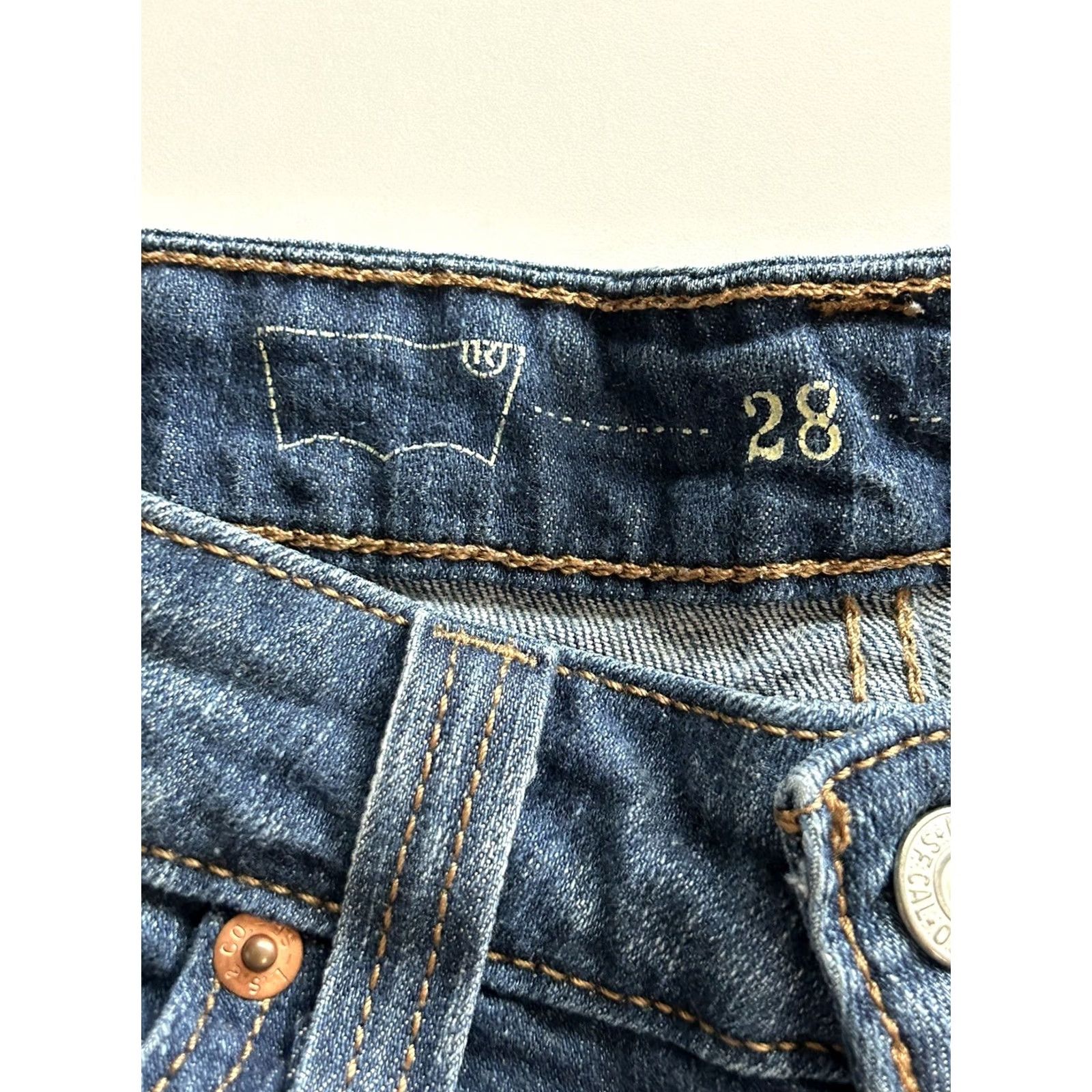 Levi's Levi's Bermuda Shorts Dark Wash size 28 Womens Regular Mid Rise Cotton Polyester Elastane Denim Logo Breathable Stretch Size 28" / US 6 / IT 42 - 4 Thumbnail