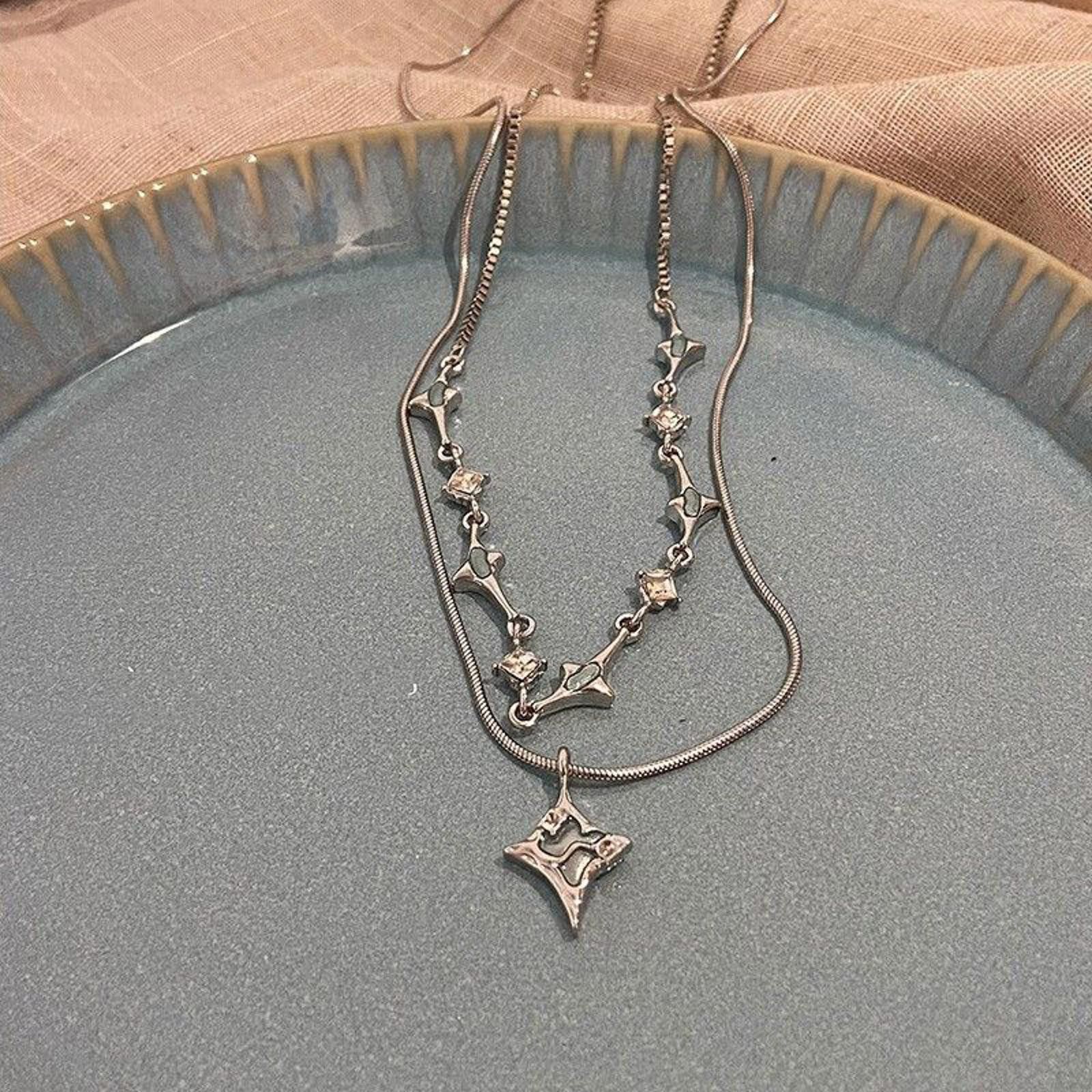 Jewelry STAR Pendant Necklace Size ONE SIZE - 4 Thumbnail