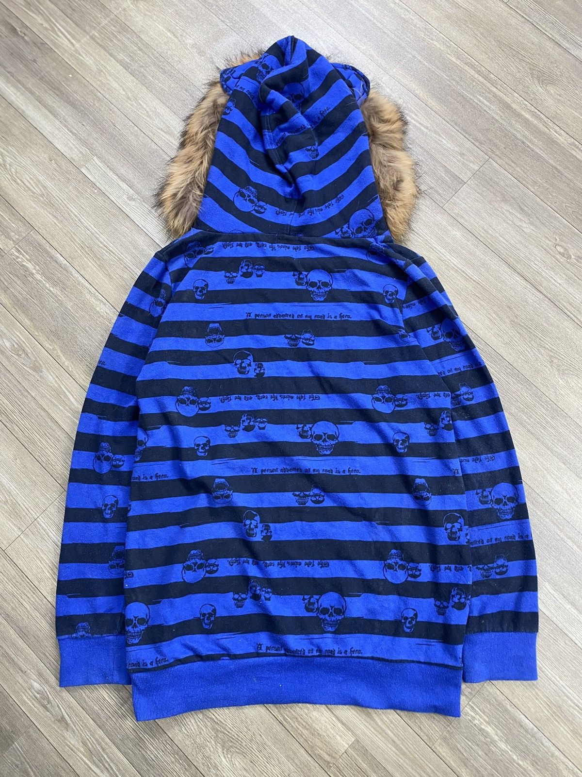 If Six Was Nine 2000s Beauty Beast Dig Deep Grunge Skulls Lgb Fur Ear Hoodie Size US M / EU 48-50 / 2 - 14 Thumbnail