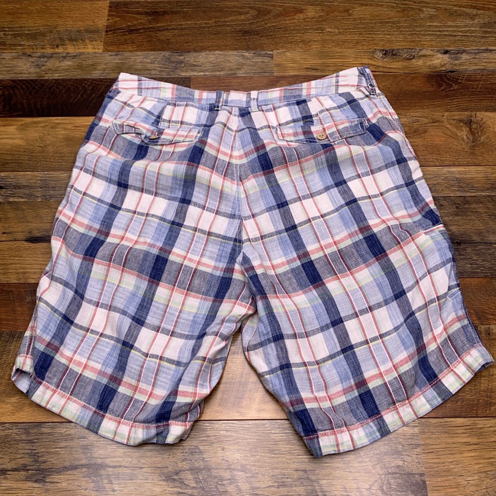 Tommy Bahama Tommy Bahama Shorts Mens Adult 35 Linen Plaid Flat Front Beach Tropical Casual Breathable Lightweight Belt Loops Pockets Size US 35 - 2 Thumbnail