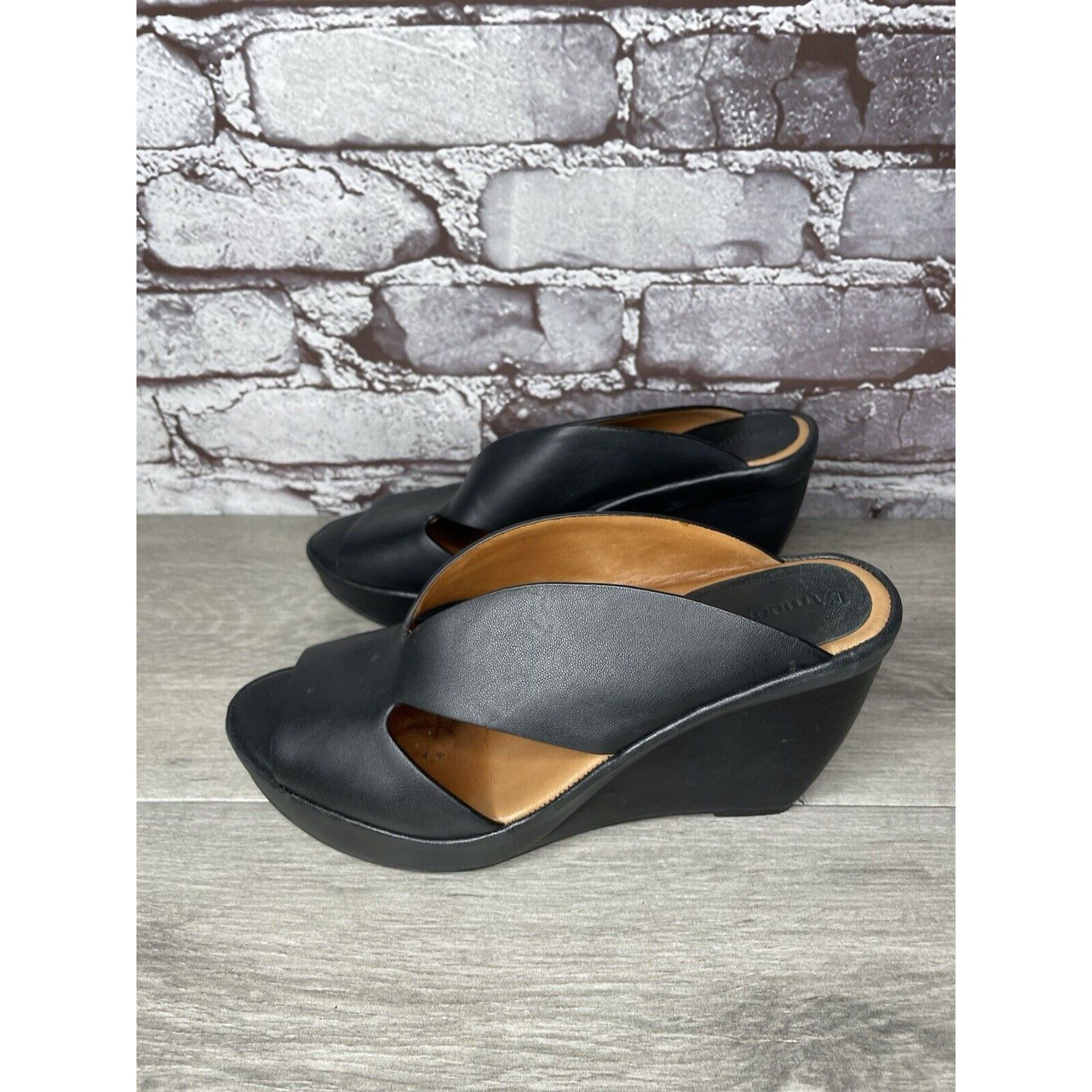 Other L'Amour Des Pieds Black Leather Strappy Wedge Open Toe Sanda Size US 7 / IT 37 - 16 Thumbnail