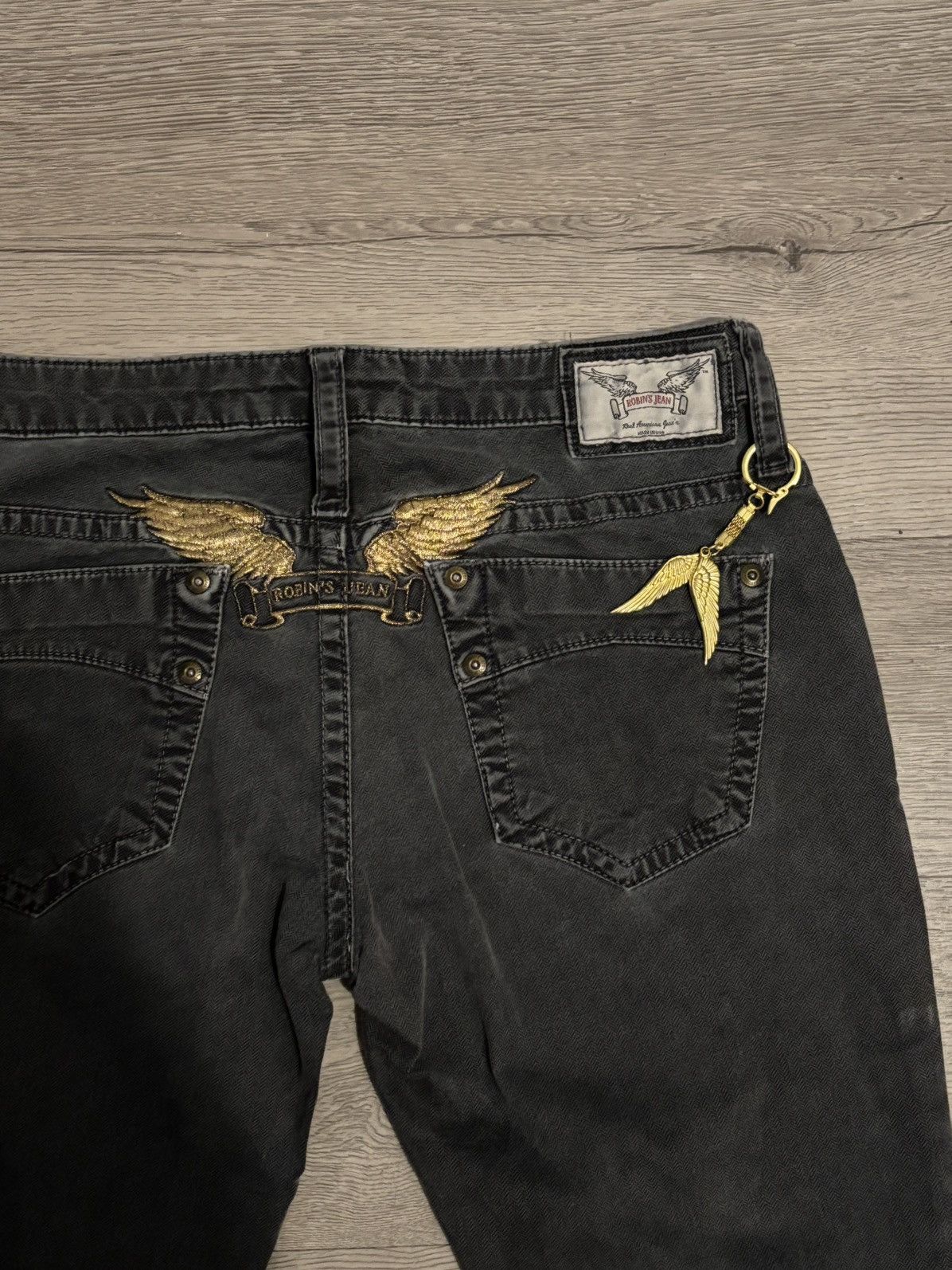 RARE Robins jeans with keychain included