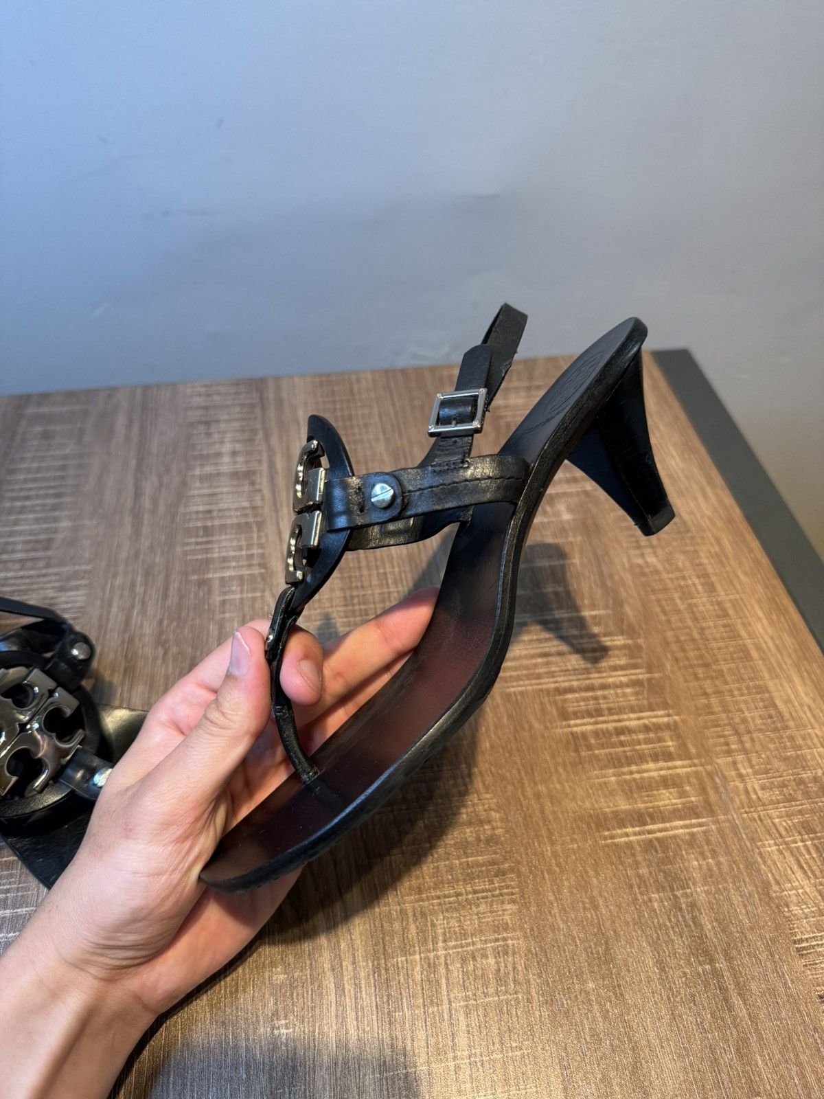 Tory Burch Tory Burch Black Leather Holly Kitten Heel Sandals Size 8 Size US 8 / IT 38 - 2 Thumbnail