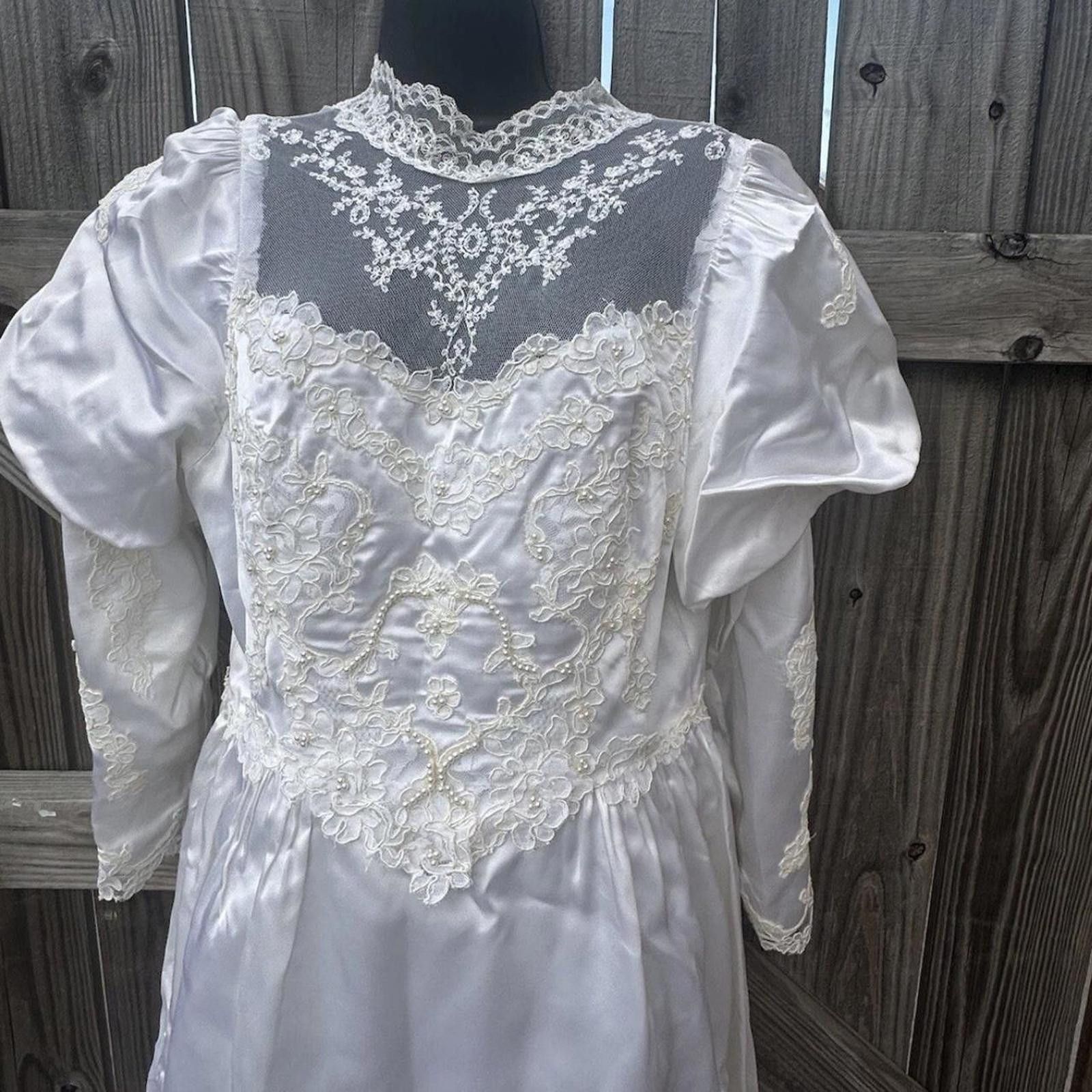 Other Vintage wedding dress small Size S / US 4 / IT 40 - 2 Thumbnail