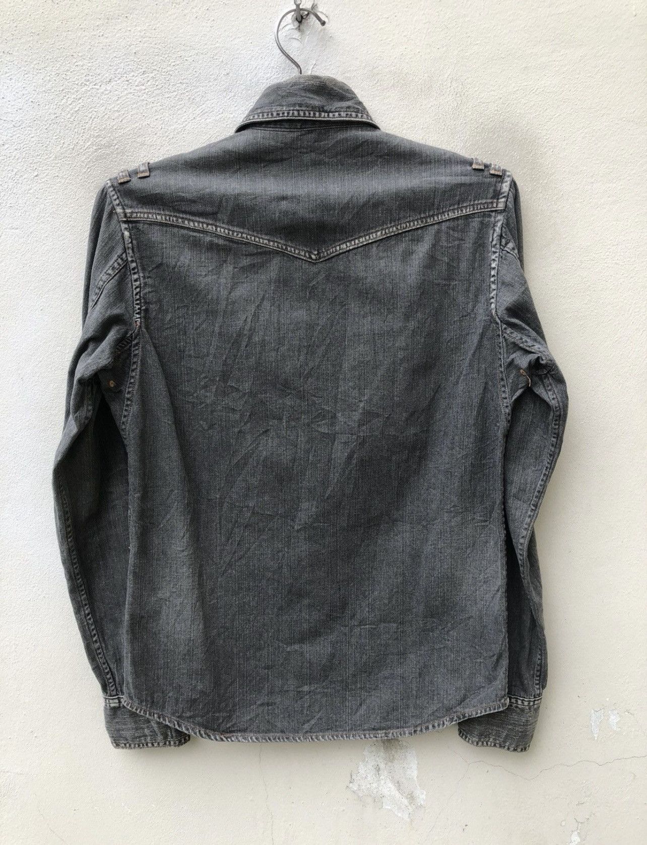 Mastermind Japan Vintage Roen Japan Skull Bones Fade Denim Western Shirt Size US S / EU 44-46 / 1 - 16 Thumbnail