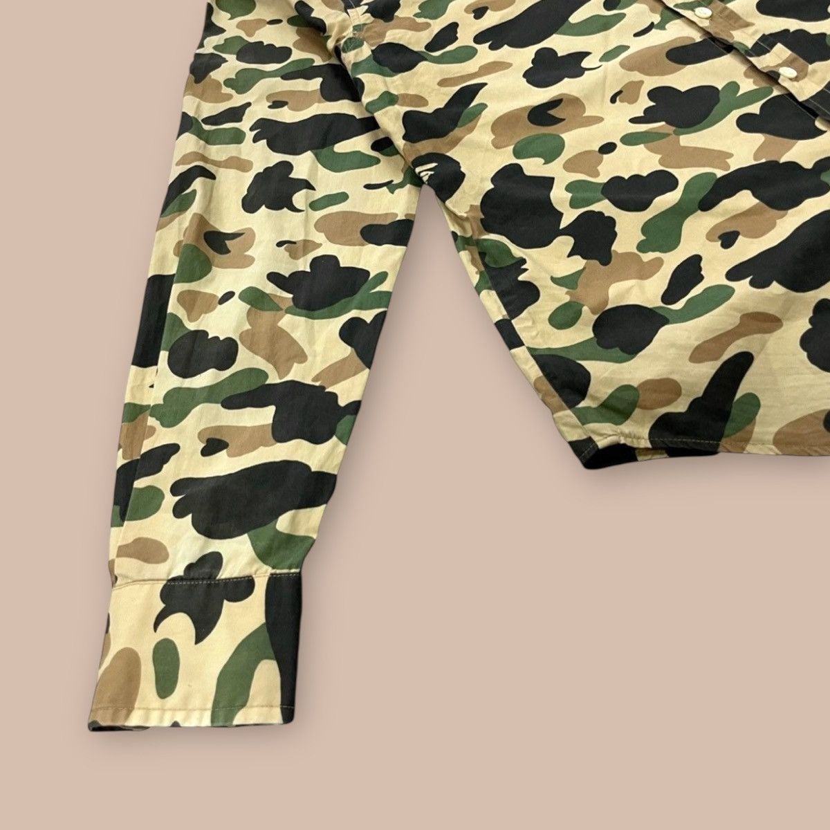 Bape A Bathing Ape Camo Button-up L/S Shirt Size US M / EU 48-50 / 2 - 8 Thumbnail