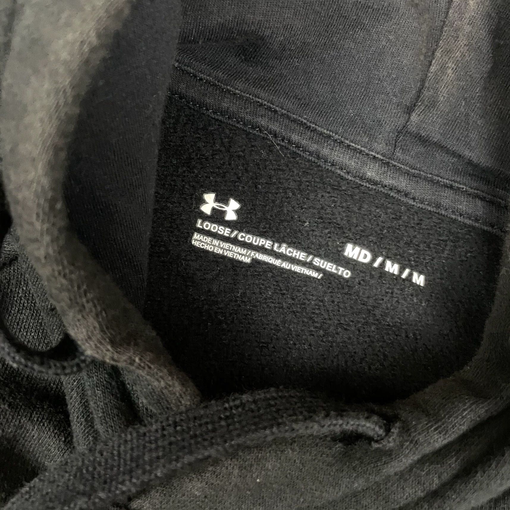 Under Armour VINTAGE Under Armour Hoodie Mens M Black Sweatshirt Pullover Hooded Pockets Logo Distressed Size US M / EU 48-50 / 2 - 4 Thumbnail