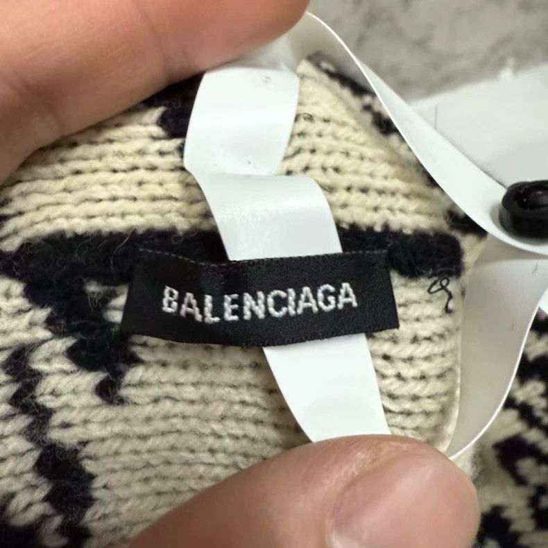Balenciaga Balenciaga Black Knit Beanie Hat-2506 Size ONE SIZE - 6 Thumbnail
