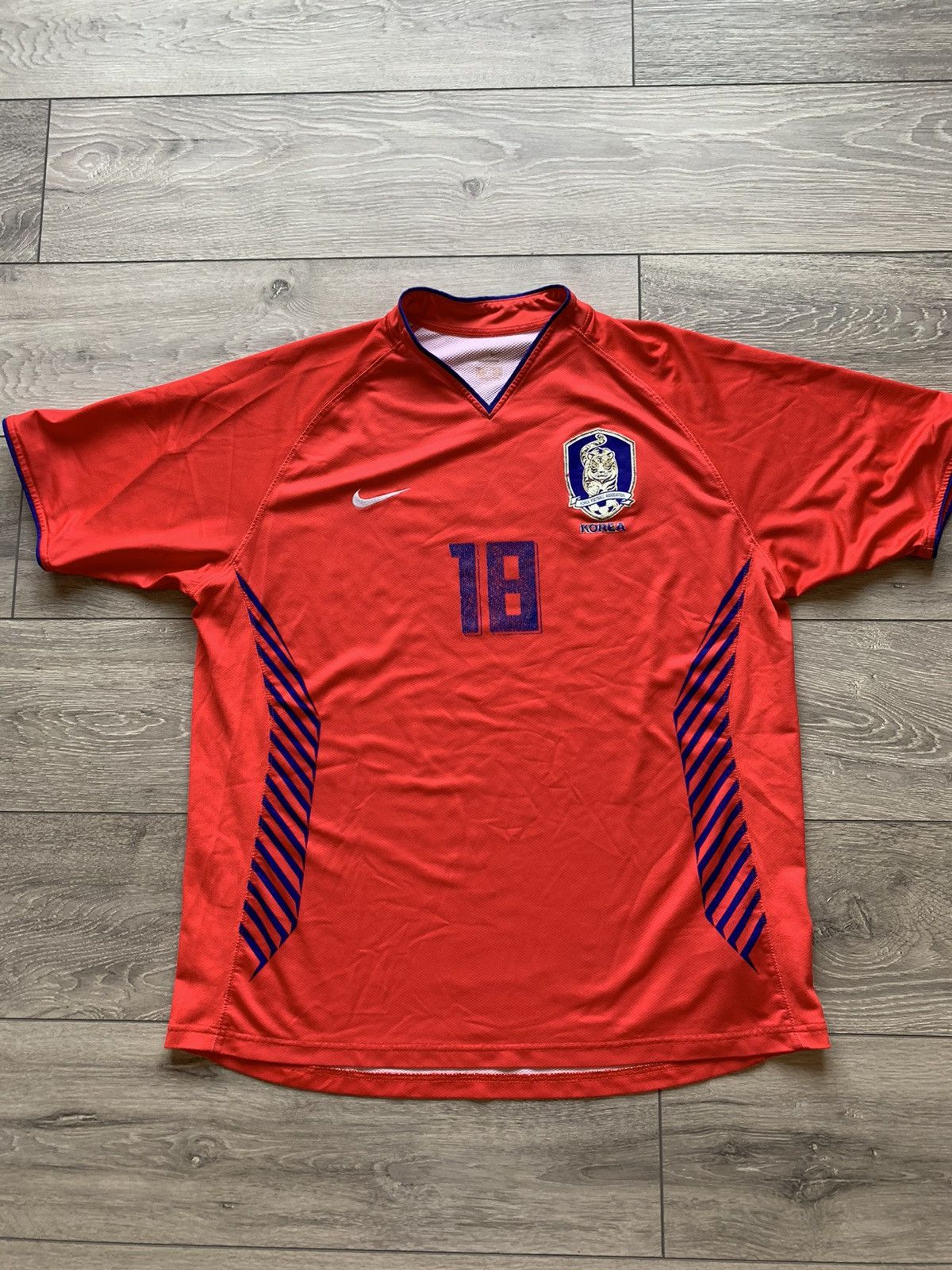 image of Nike Vintage Jersey Football Shirt Soccer South Korea 2005 in Red, Men's (Size XL)