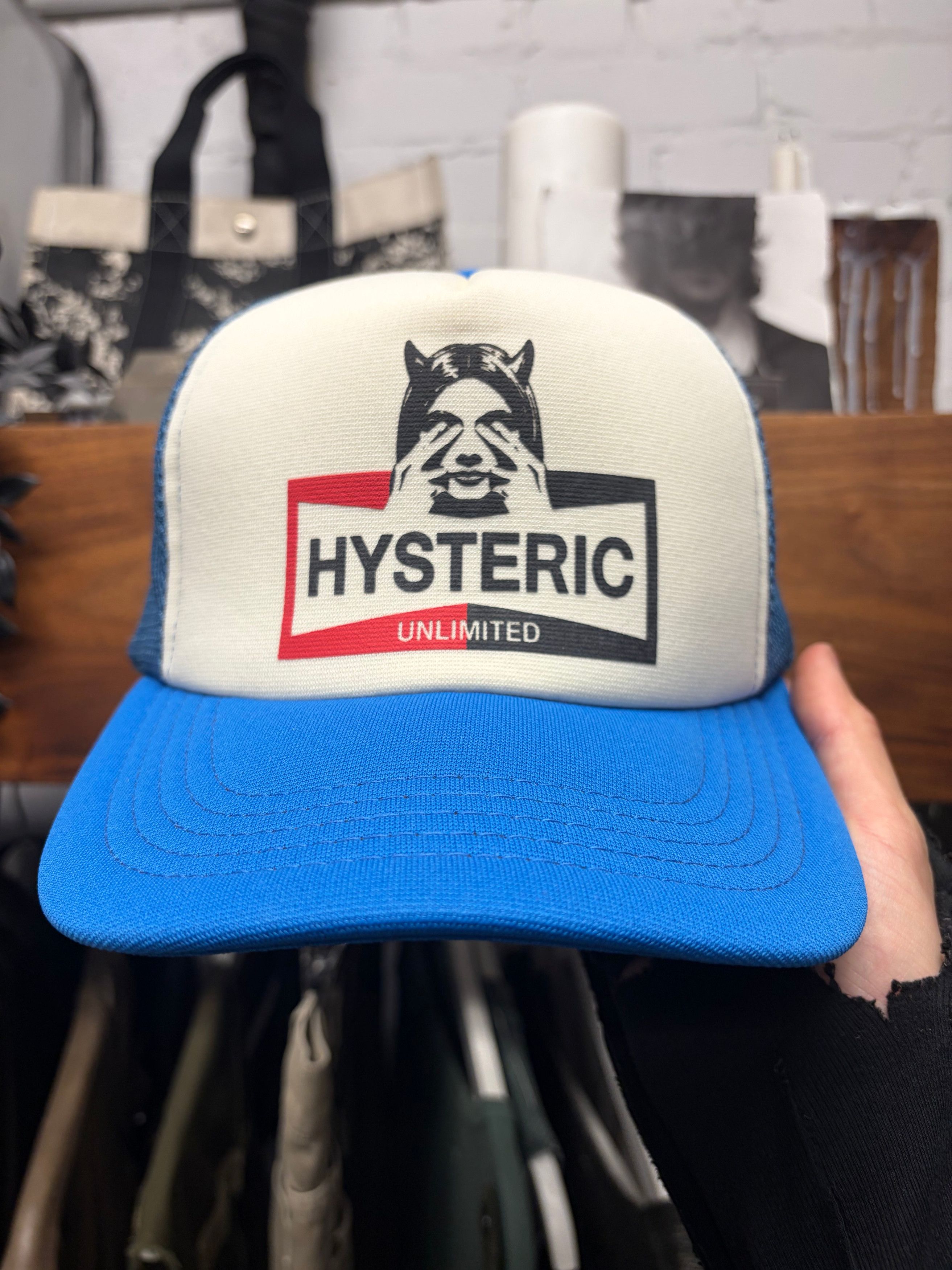 Hysteric Glamour Hysteric Glamour ‘See No Evil’ Blue/White Trucker Hat Size ONE SIZE - 1 Thumbnail