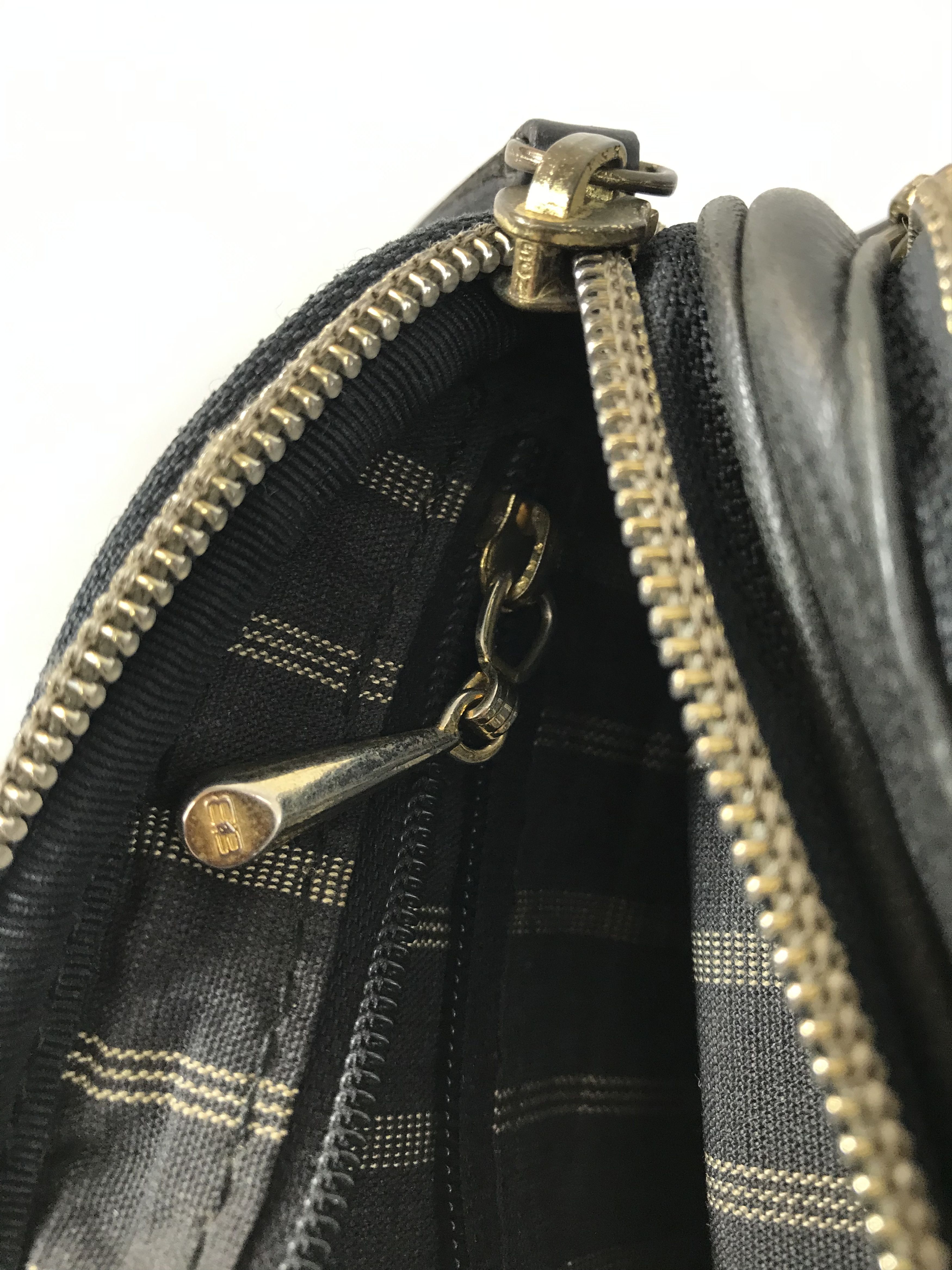Balenciaga Balenciaga BB Black Leather Second Clutch Wristlet Bag Size ONE SIZE - 6 Thumbnail