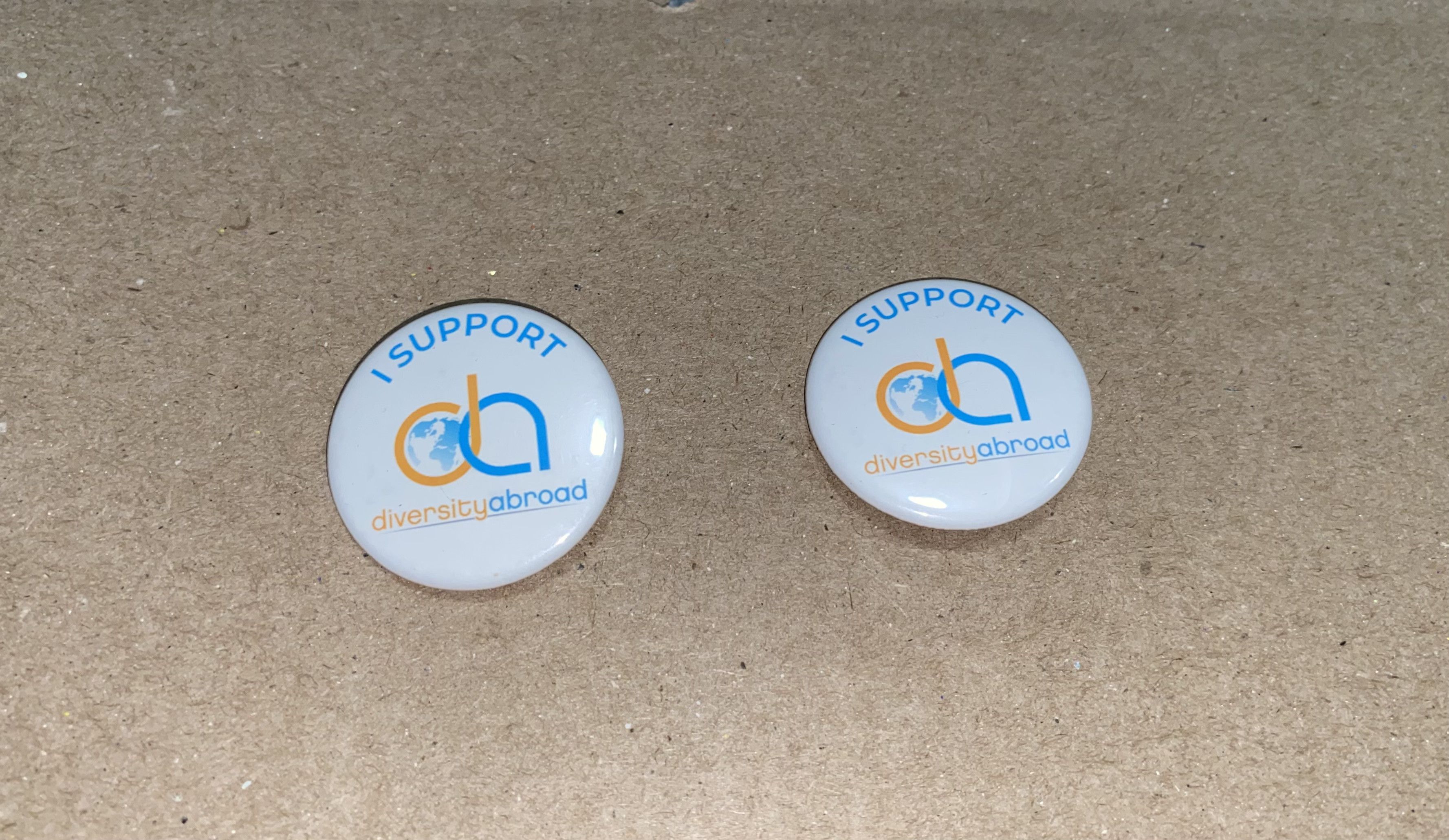 NCAA 2 I Support Diversity Aboard Button pin Lapel Brooch Study ! Size ONE SIZE - 2 Thumbnail
