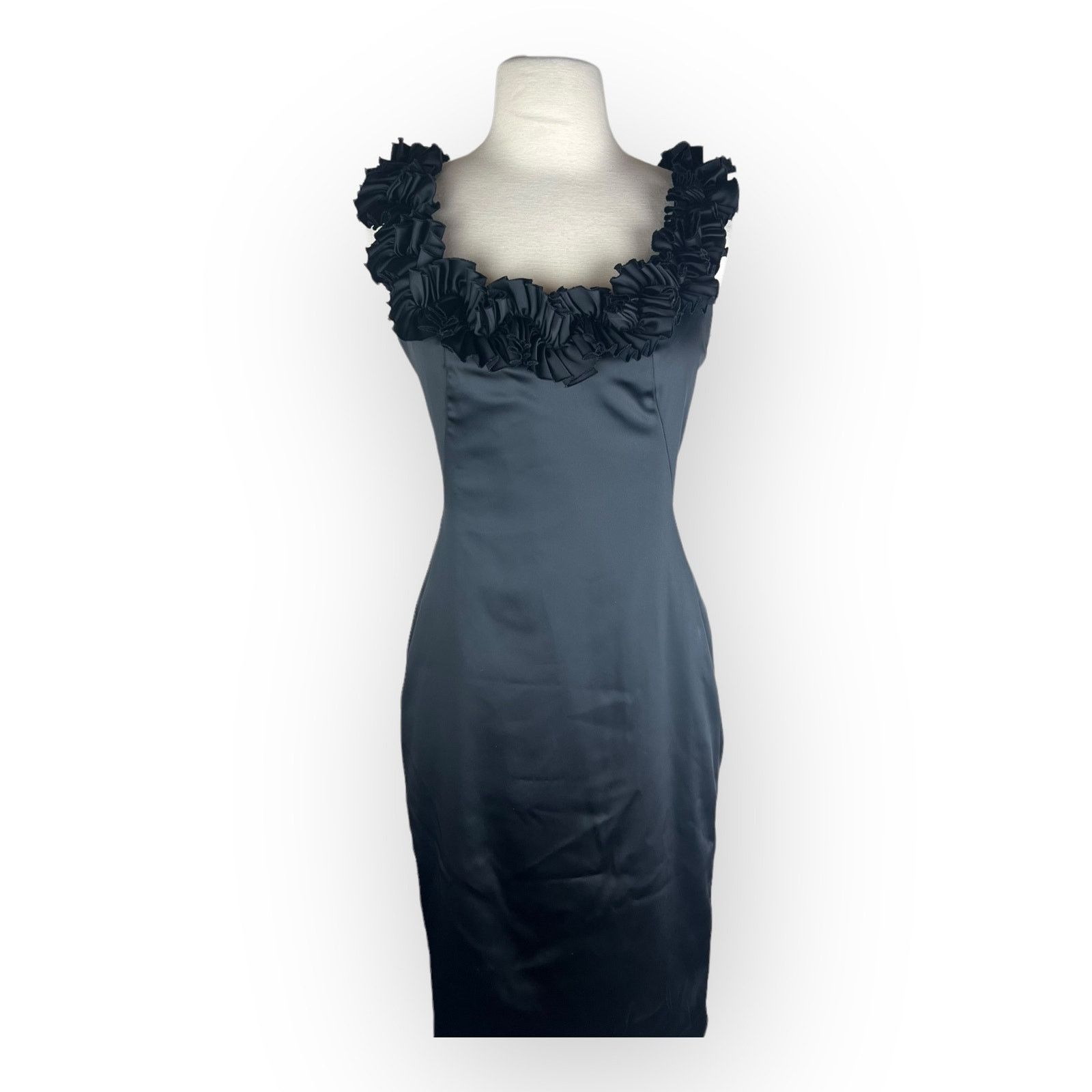 White House Black Market White House Black Market Black Satin Midi Dress Rosette Size XS / US 0-2 / IT 36-38 - 6 Thumbnail