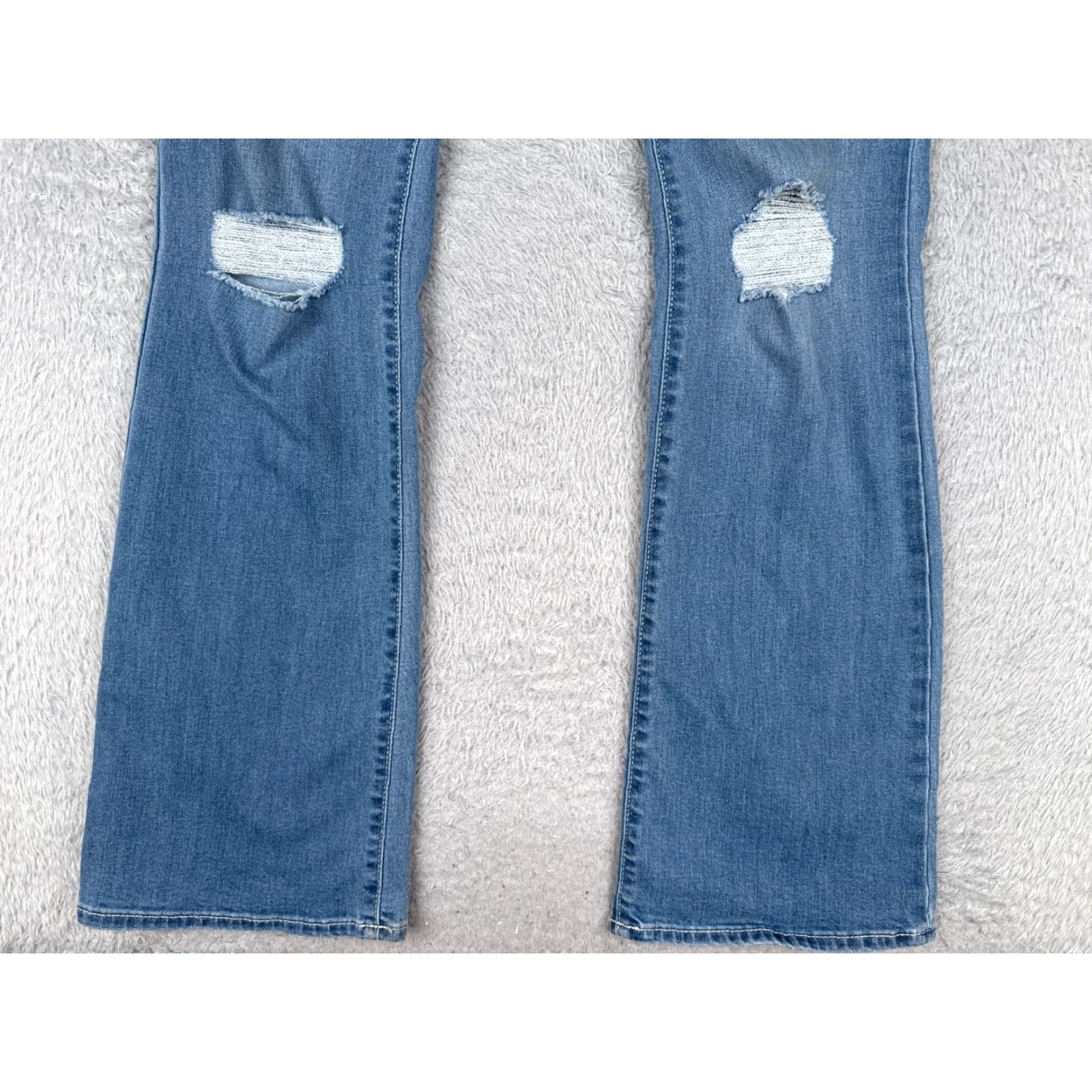 Vintage Arizona Jeans Juniors 13 L Blue Denim Bootcut Mid Rise Distressed Cotton 32x34 Jeans Mens Regular Blue Cotton Blend 5-Pocket Design Size 34" / US 12 / IT 48 - 2 Thumbnail