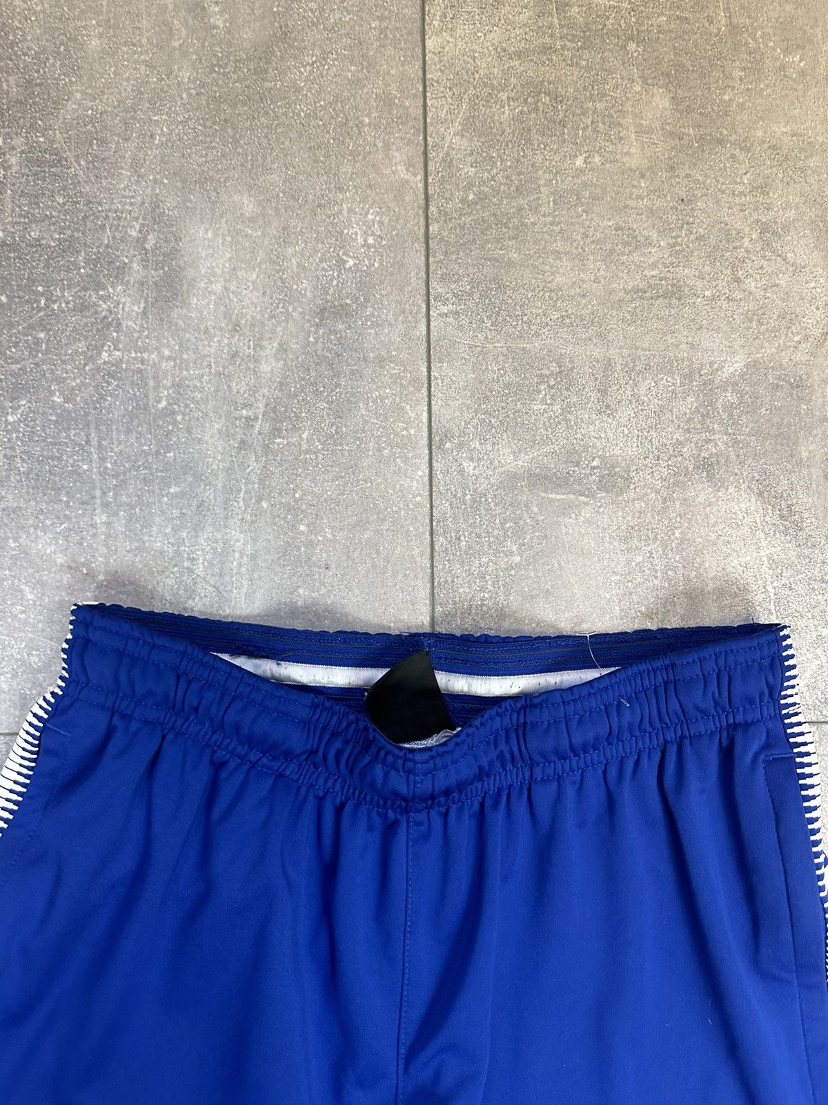 Nike Men’s Nike Chelsea soccer pants Size US 30 / EU 46 - 6 Thumbnail