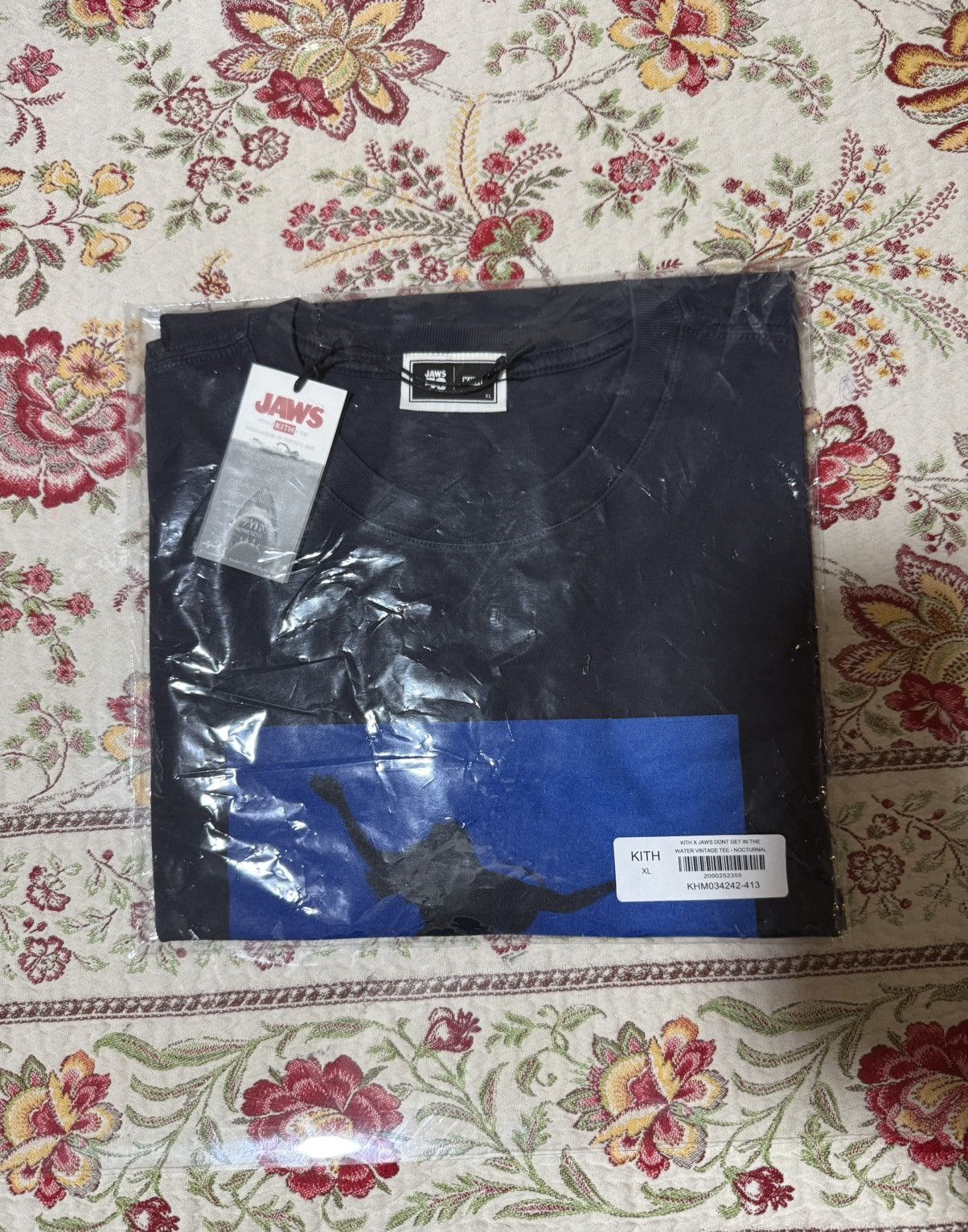 Kith Kith JAWS Quote Vintage Tee T-Shirt Don’t Go in The Water Size US XL / EU 56 / 4 - 5 Thumbnail