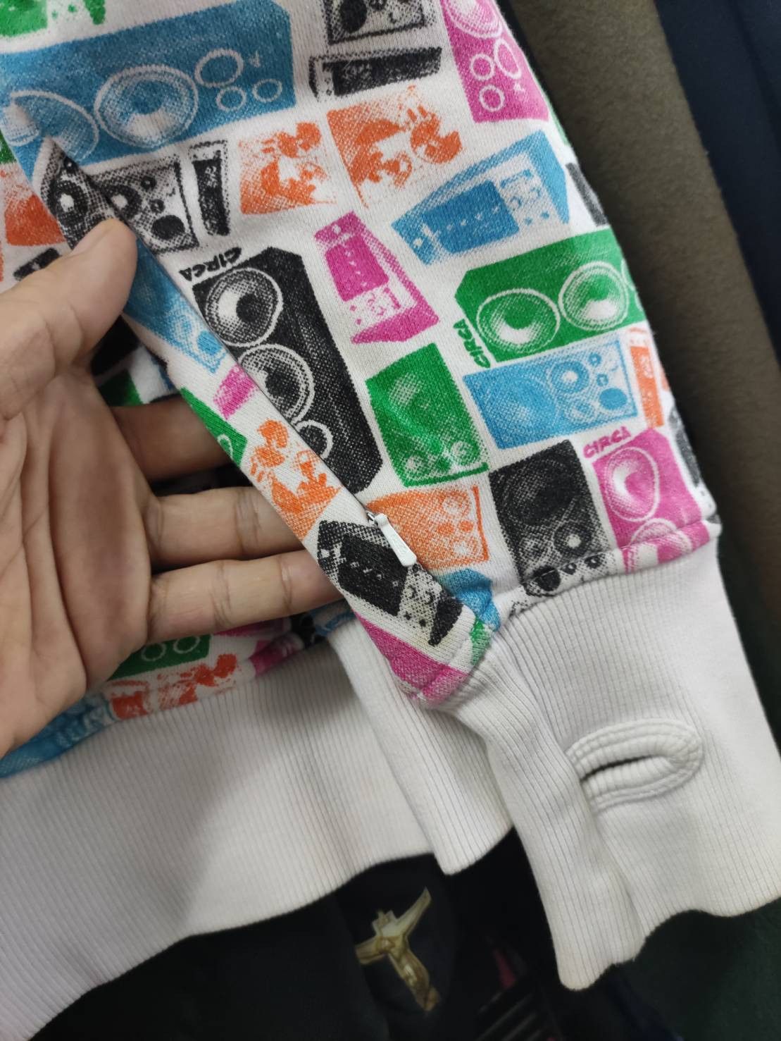 C1RCA Vtg 00's Circa Speaker All Over Print Zip Hoodie Size US M / EU 48-50 / 2 - 8 Thumbnail