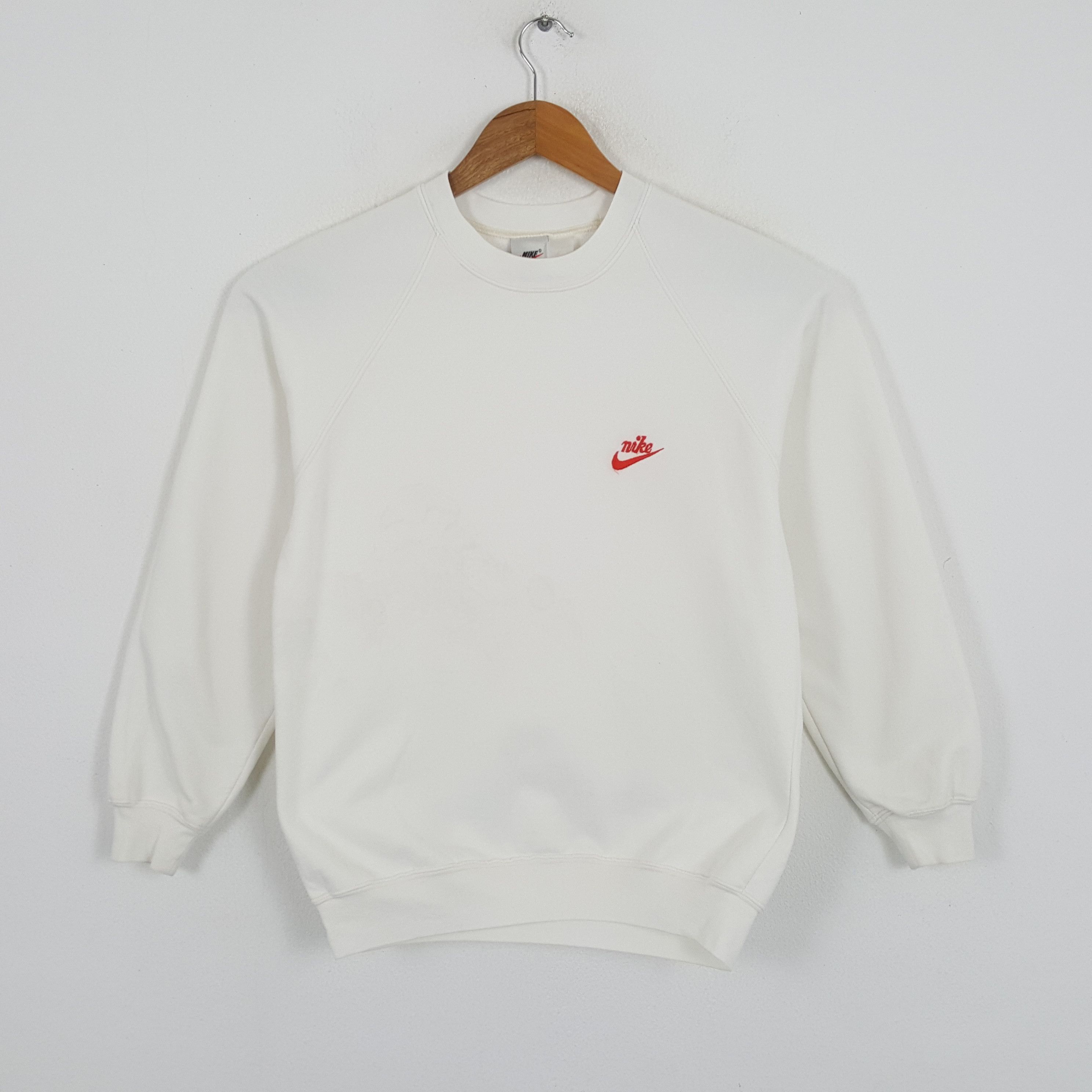 Nike × Vintage Vintage NIKE Sportswear Small Logo Design Sweatshirts Size US S / EU 44-46 / 1 - 1 Thumbnail