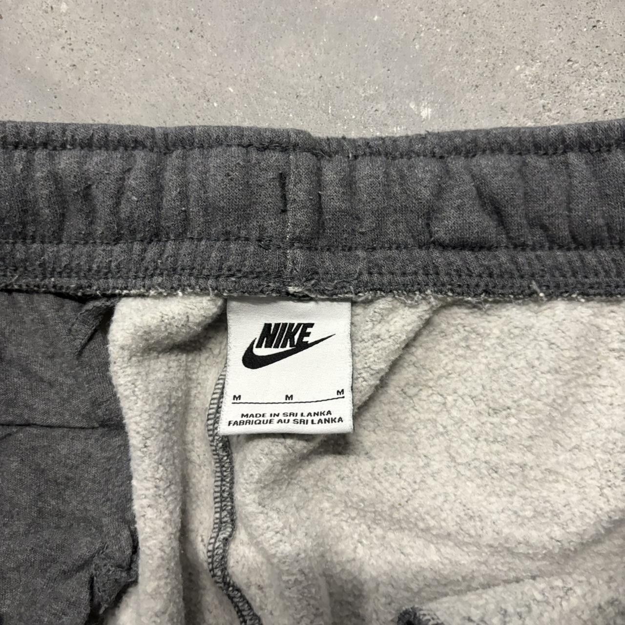 Nike × Vintage Crazy Vintage Y2K/2000s Grey Nike Streetwear Essential Sweatpants! Size US 30 / EU 46 - 8 Thumbnail